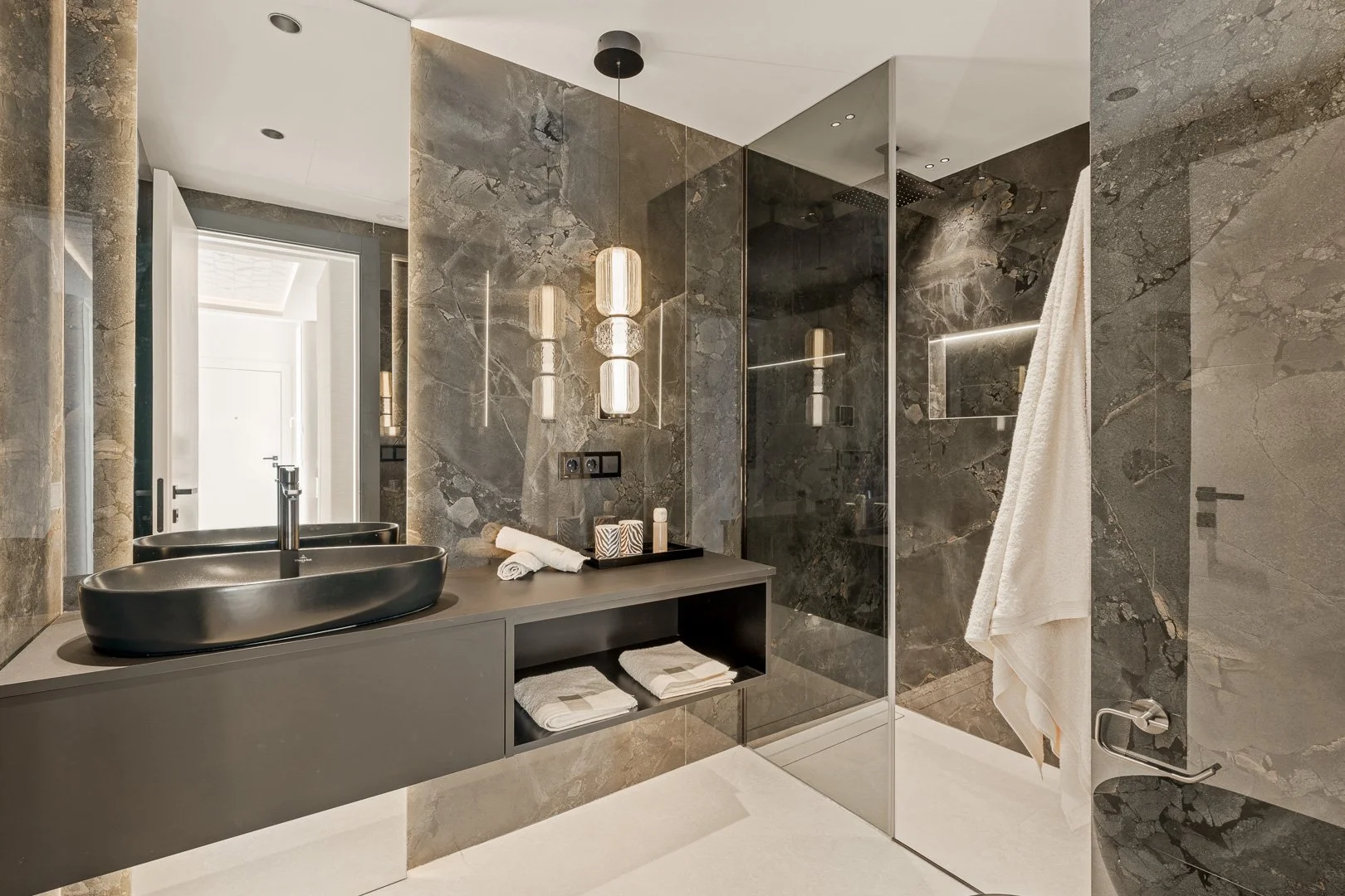 40 Bahia del Velerin 1-6.jpg