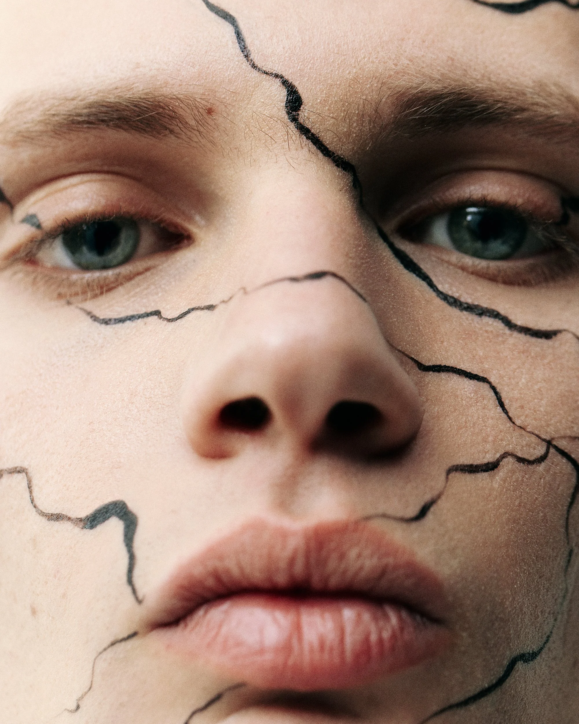 ELECTRICITY_LOOK_8_011c@Alizee omaly_WEB.jpg