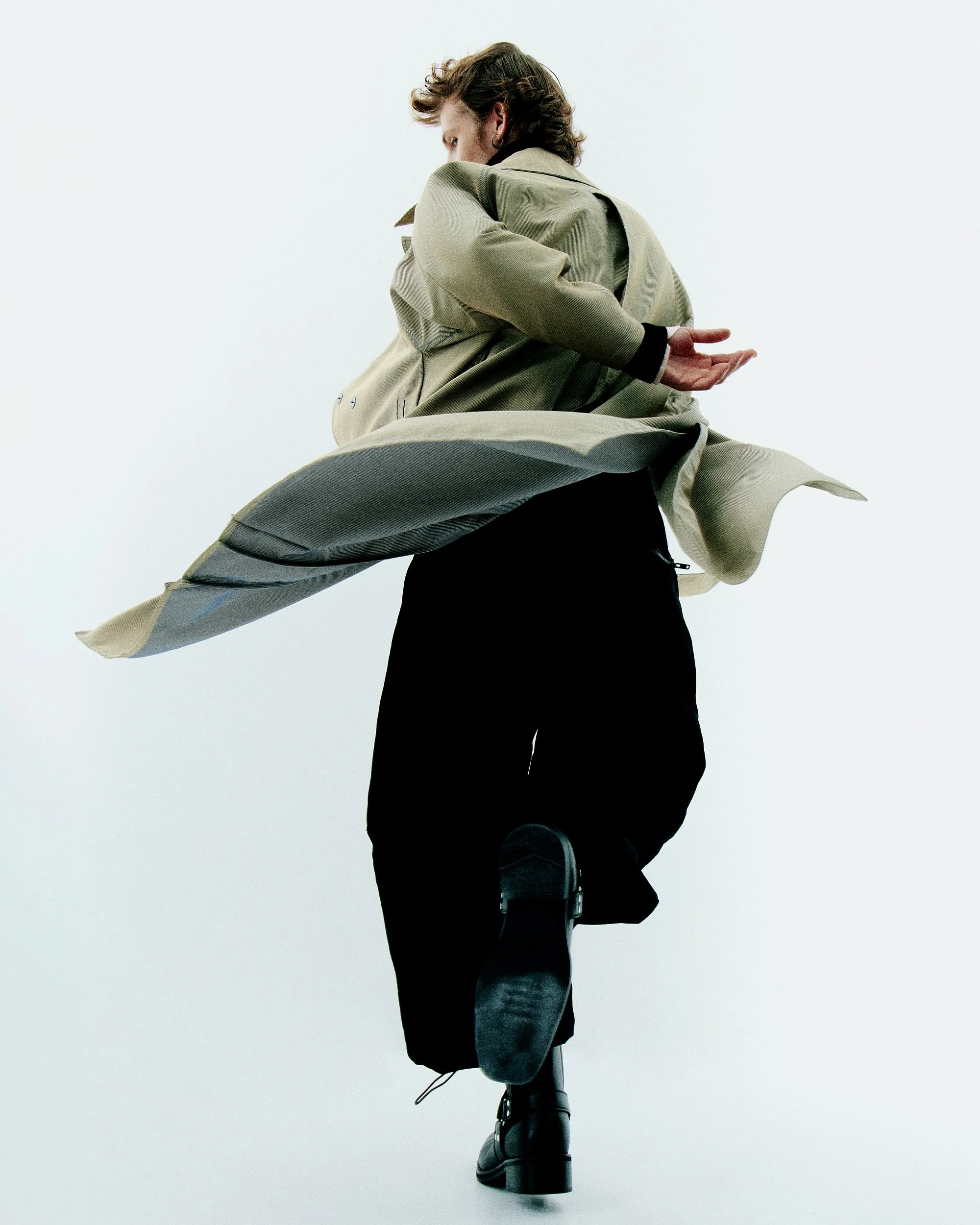 ELECTRICITY_LOOK_5_369c@Alizee omaly_WEB.jpg