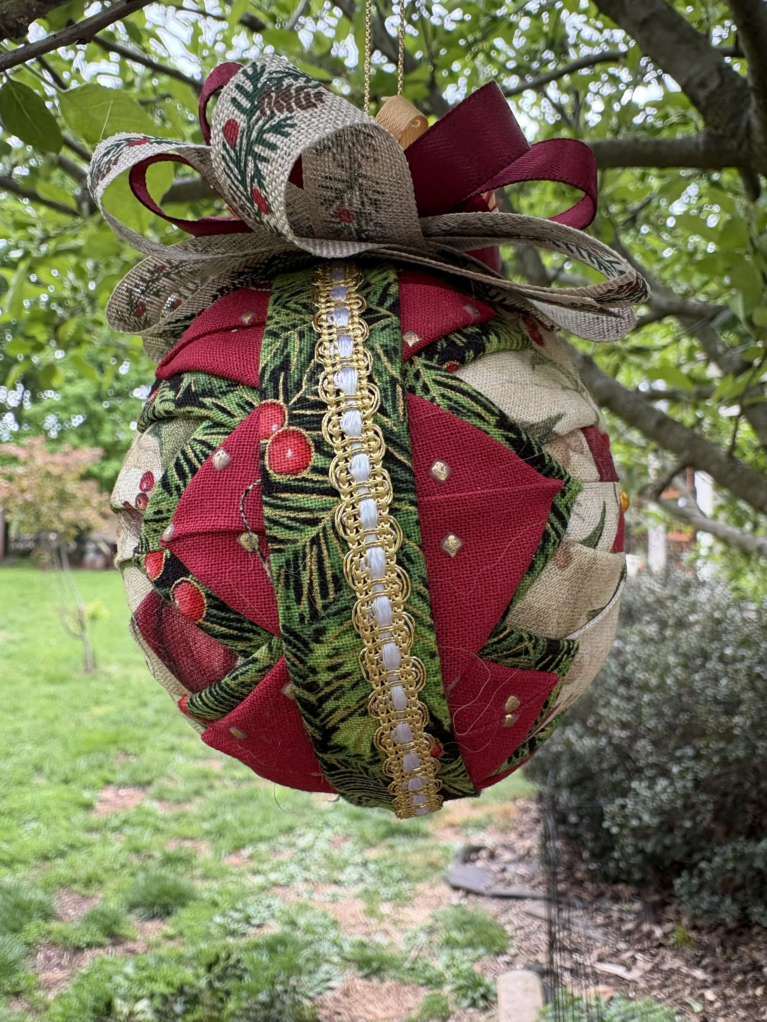 joanne ornament 2.jpeg