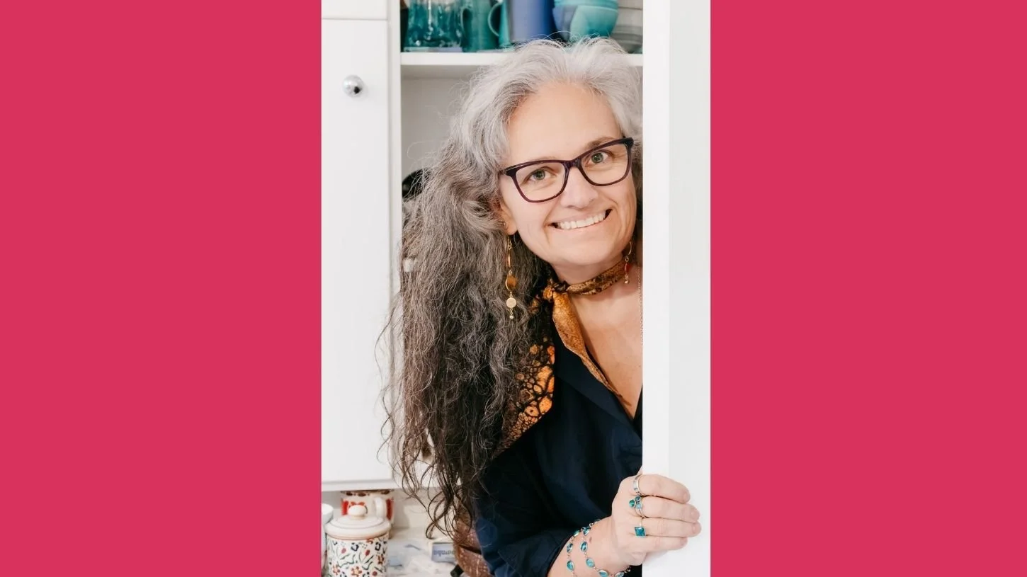 Artist & Jewellery Designer Gwen Léost Kane