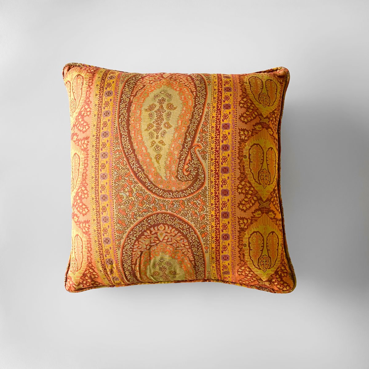 Anichini Hospitality Taj paisley decorative pillows