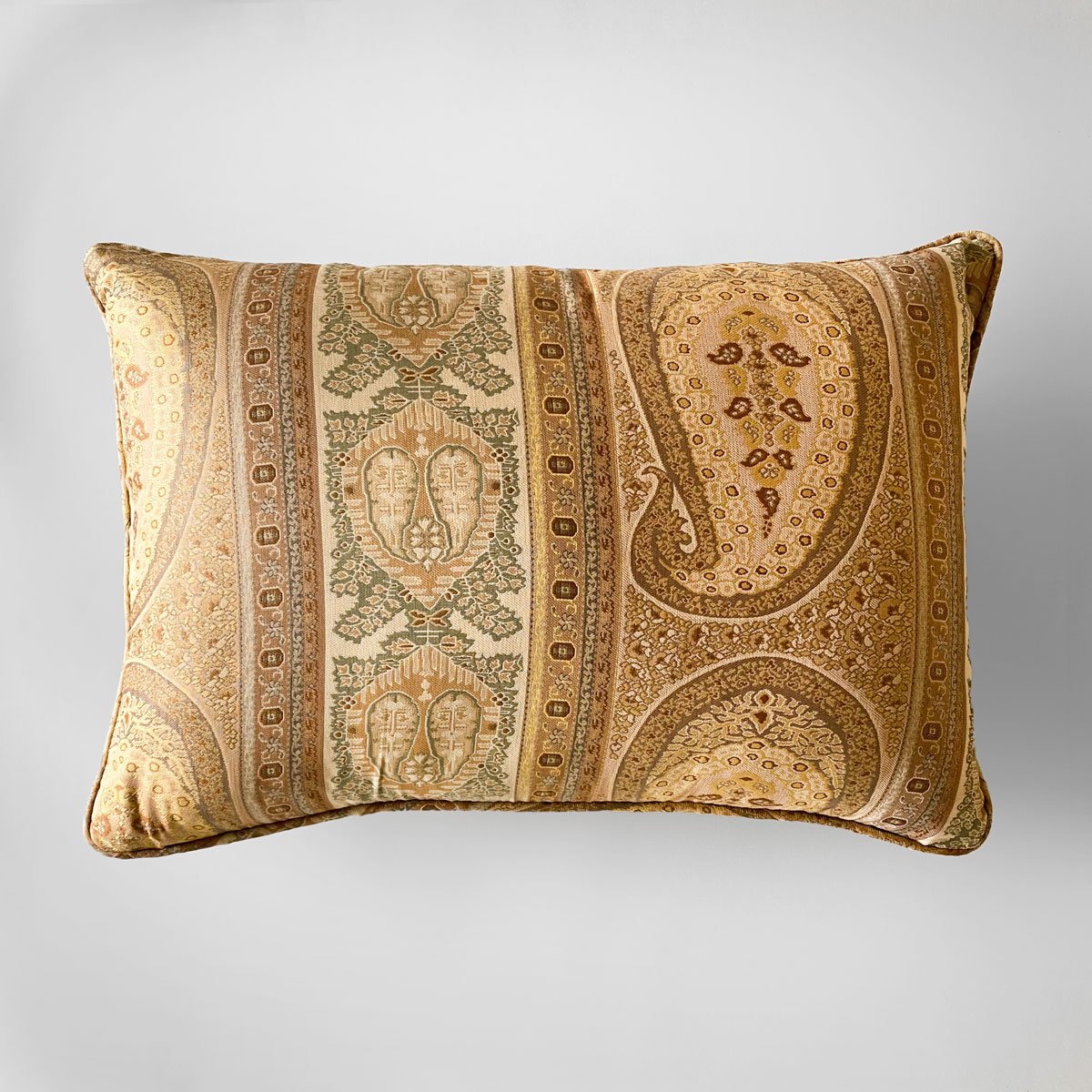 Anichini Hospitality Taj paisley decorative pillows