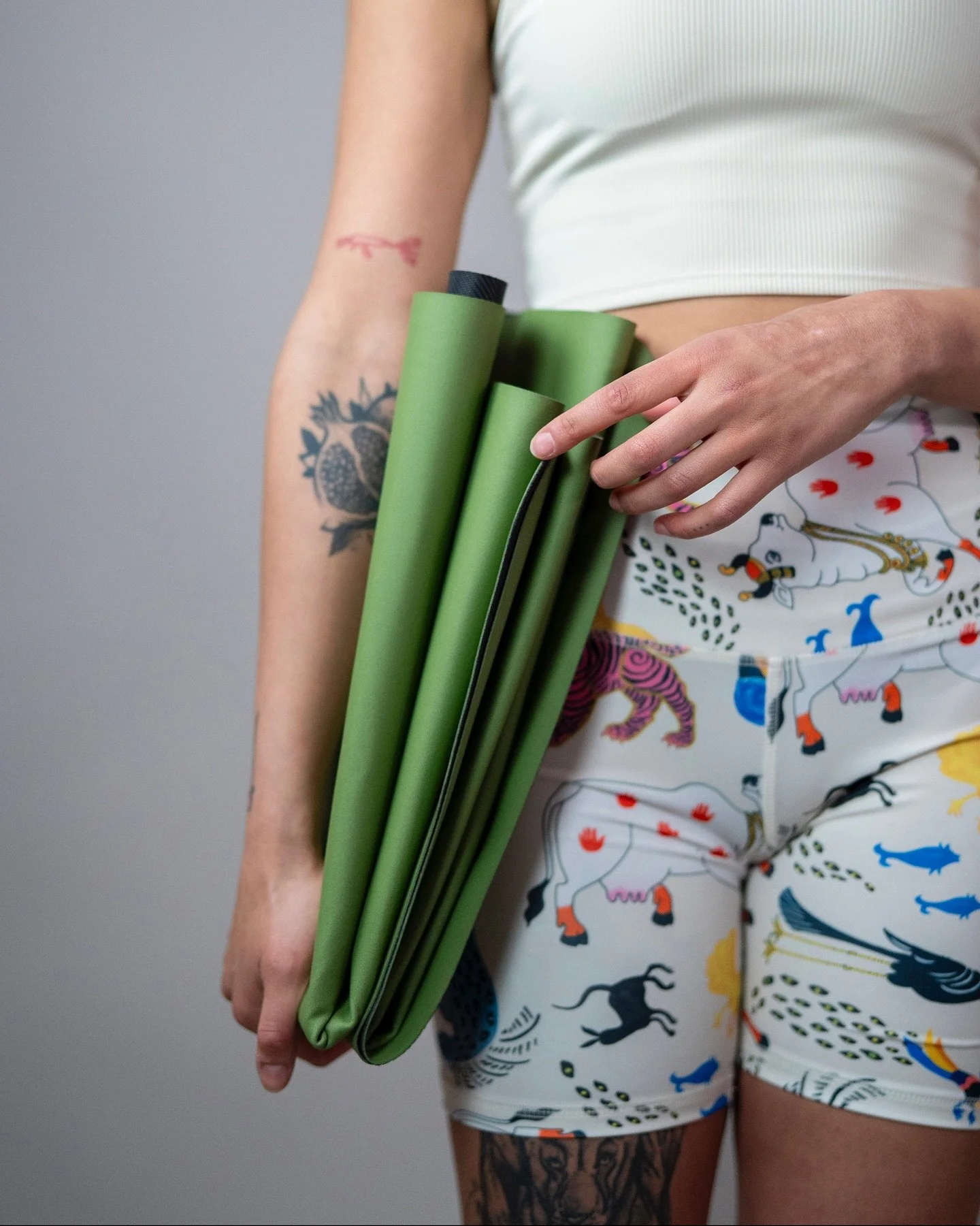 Wherever your practice takes you ✈️ ready to come along! 😍

____

@karma_supply 👉 YOGA FOR THE BOLD!

Matten, Praxis-Supplies &amp; (Yoga) Clothing  📍 ONLINE &amp; OFFLINE IN 1070 VIENNA

#yogamatten #yogamatte #reisematte #travelmats #travelmat #