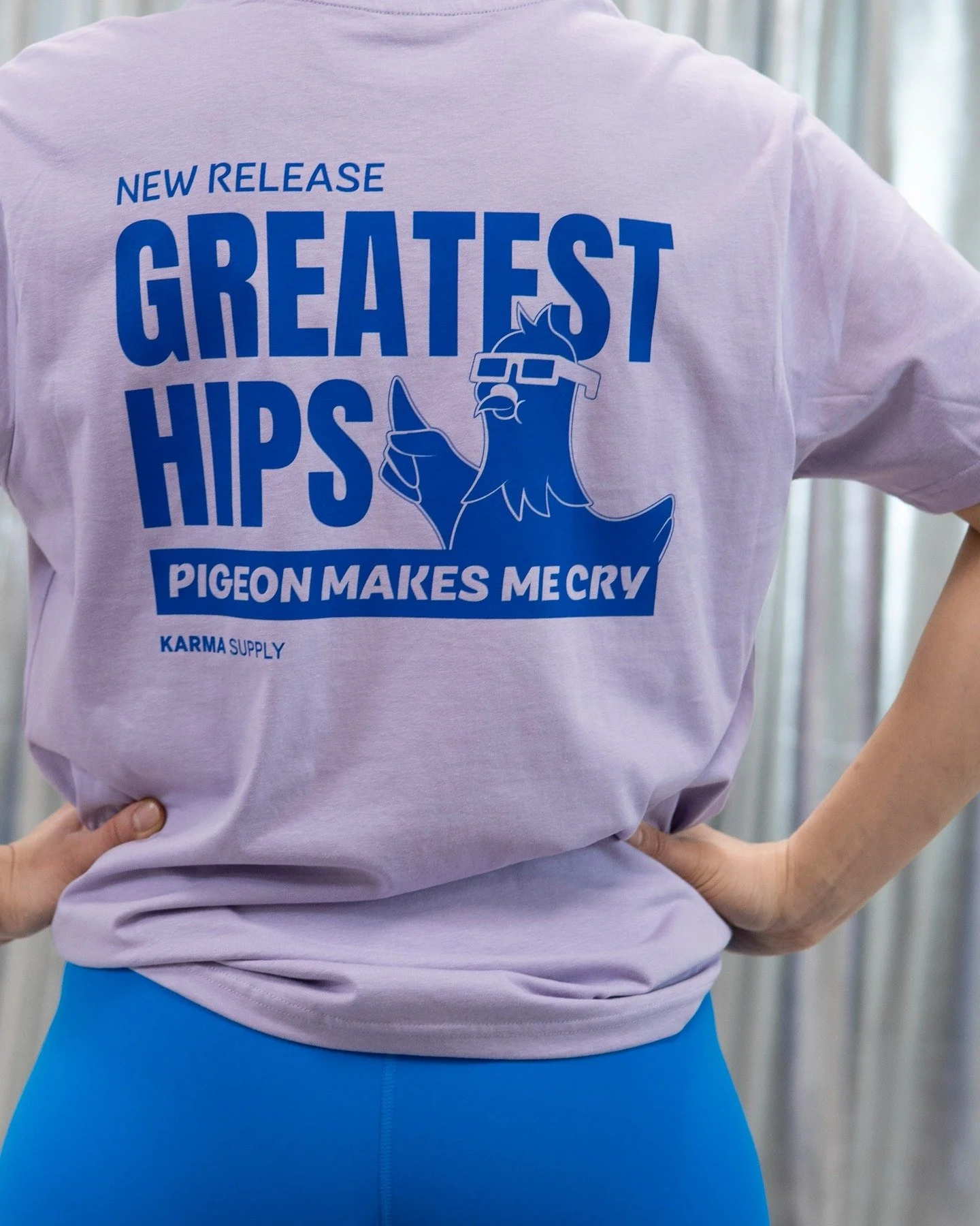 Pigeon Pose.
Der Moment, in dem jede*r Yogi merkt,
wie steif die H&uuml;ften wirklich sind. The Hips don't lie n&auml;mlich.

Manche atmen da durch.
Manche weinen ein bisschen.
(ich zum beispiel. aber nur ein bissi.)

Greatest hips.
Pigeon makes me c