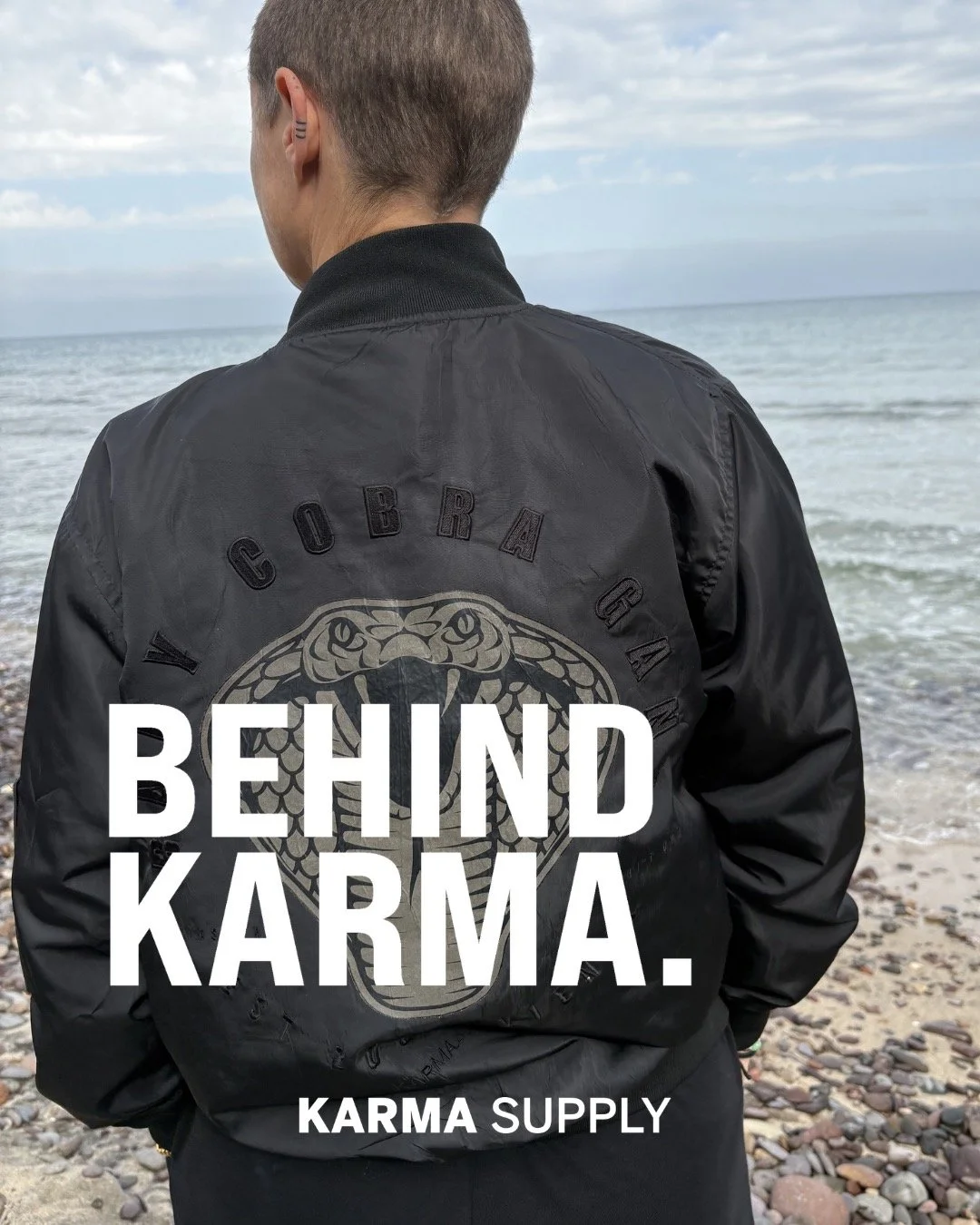 Wenn mir mal jemand gesagt h&auml;tte,
dass ich irgendwann Expertin f&uuml;r Gummimatten und Jogginganz&uuml;ge werde &hellip;h&auml;tt ich wahrscheinlich gelacht.
Eigentlich wollte ich eine kleine B&auml;ckerei.
Oder einfach nur coole Kleidung f&uum