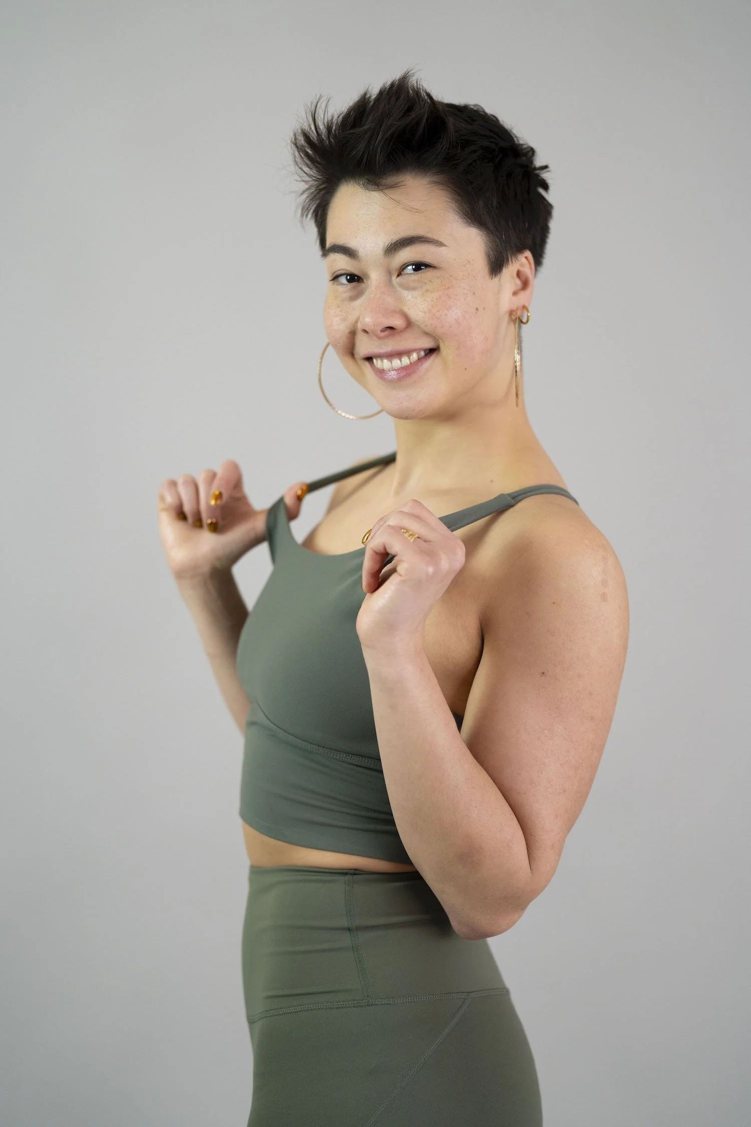 Elemental Legging Olive_DSC00350.JPG