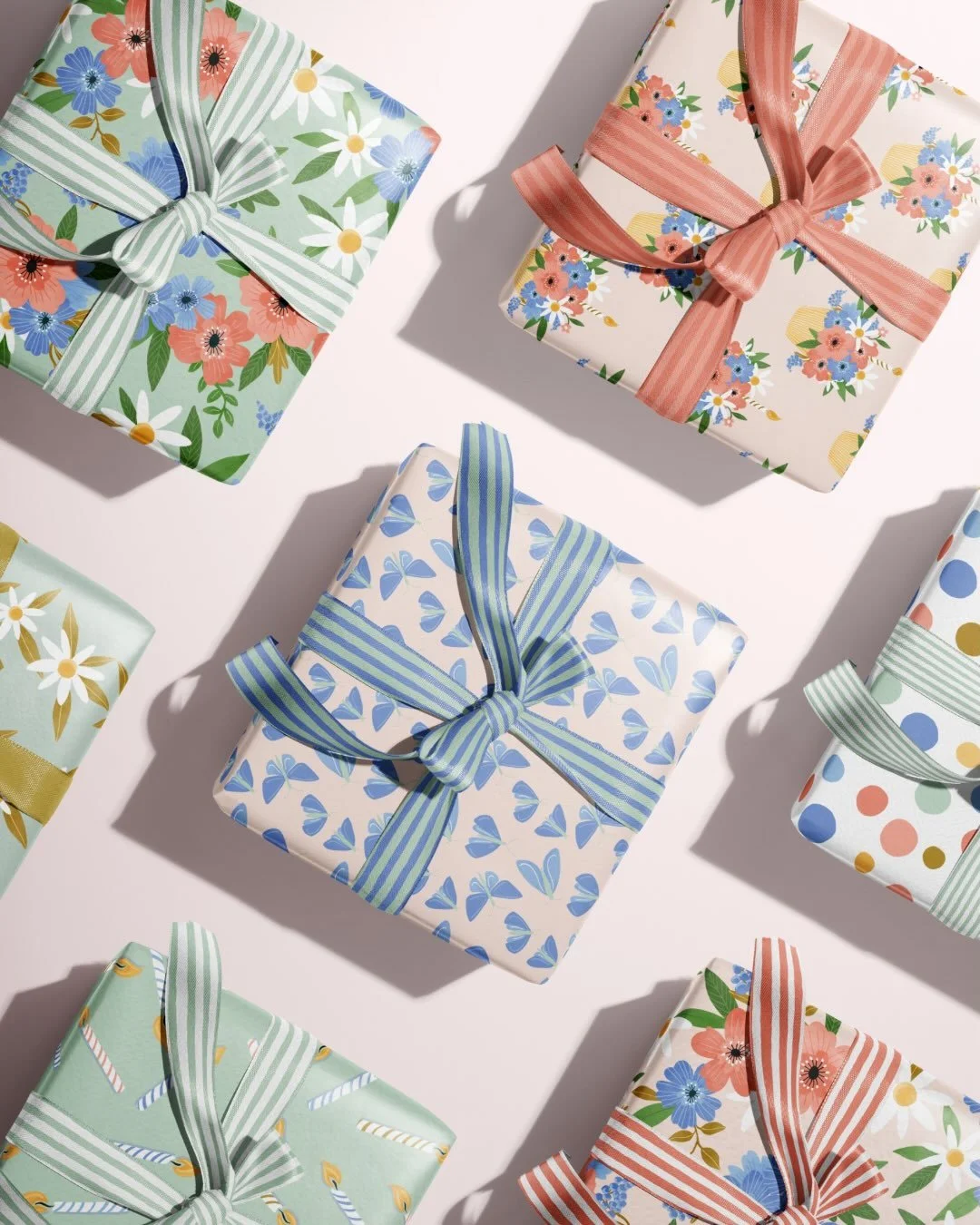 Happy birthday if it&rsquo;s your special day today! 🎂✨Swipe to see some of my faves from my recent sweet floral birthday collection. Featuring hand-drawn floral cupcake, cake, birthday bouquet illustrations and hand lettering perfect for greeting c