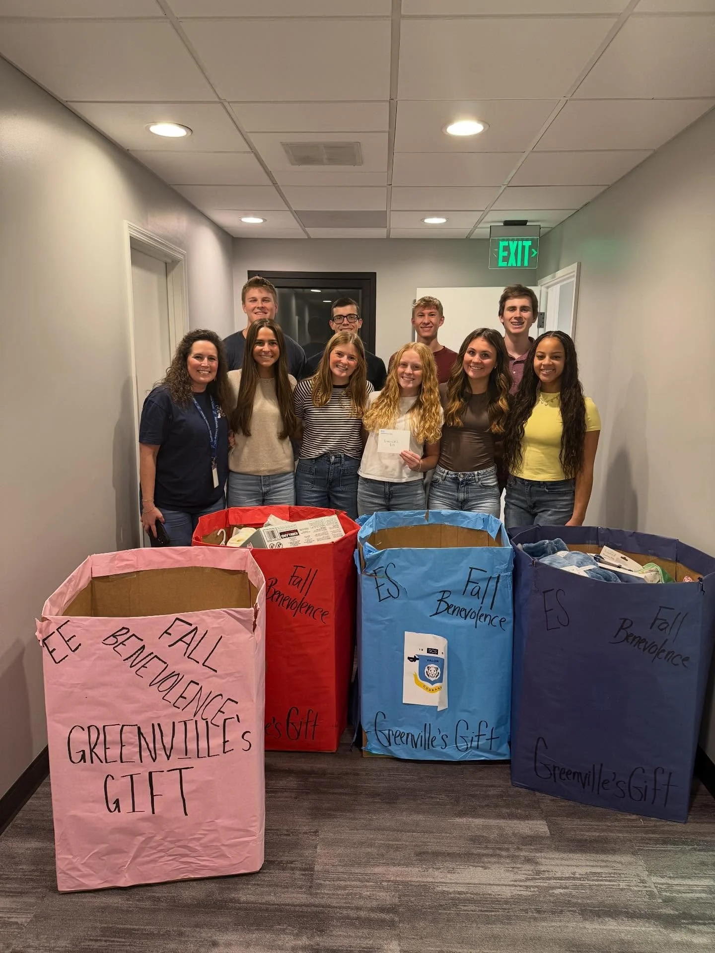 Thank you @scsabres for sponsoring a donation drive as part of their Fall Benevolence Project! We&rsquo;re so grateful for all our school and community partners! 💙