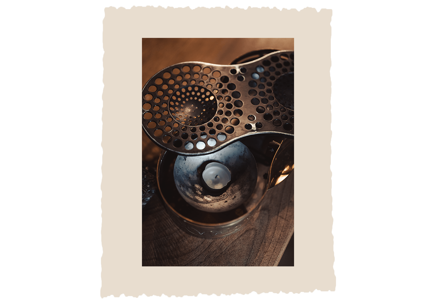 Former fondue set and plate warmer of Chesa Marchetta. Photo: Filip Zuan