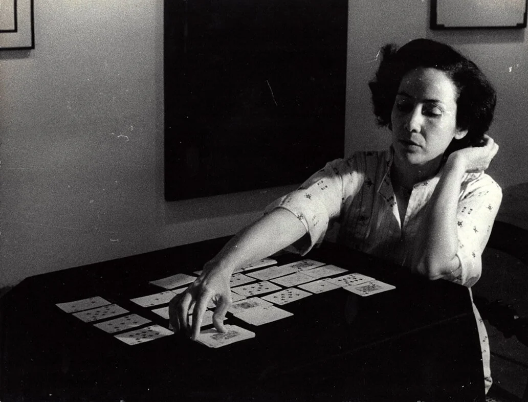 Anna Maria Maiolino, Solitary or Patience, 1976.
