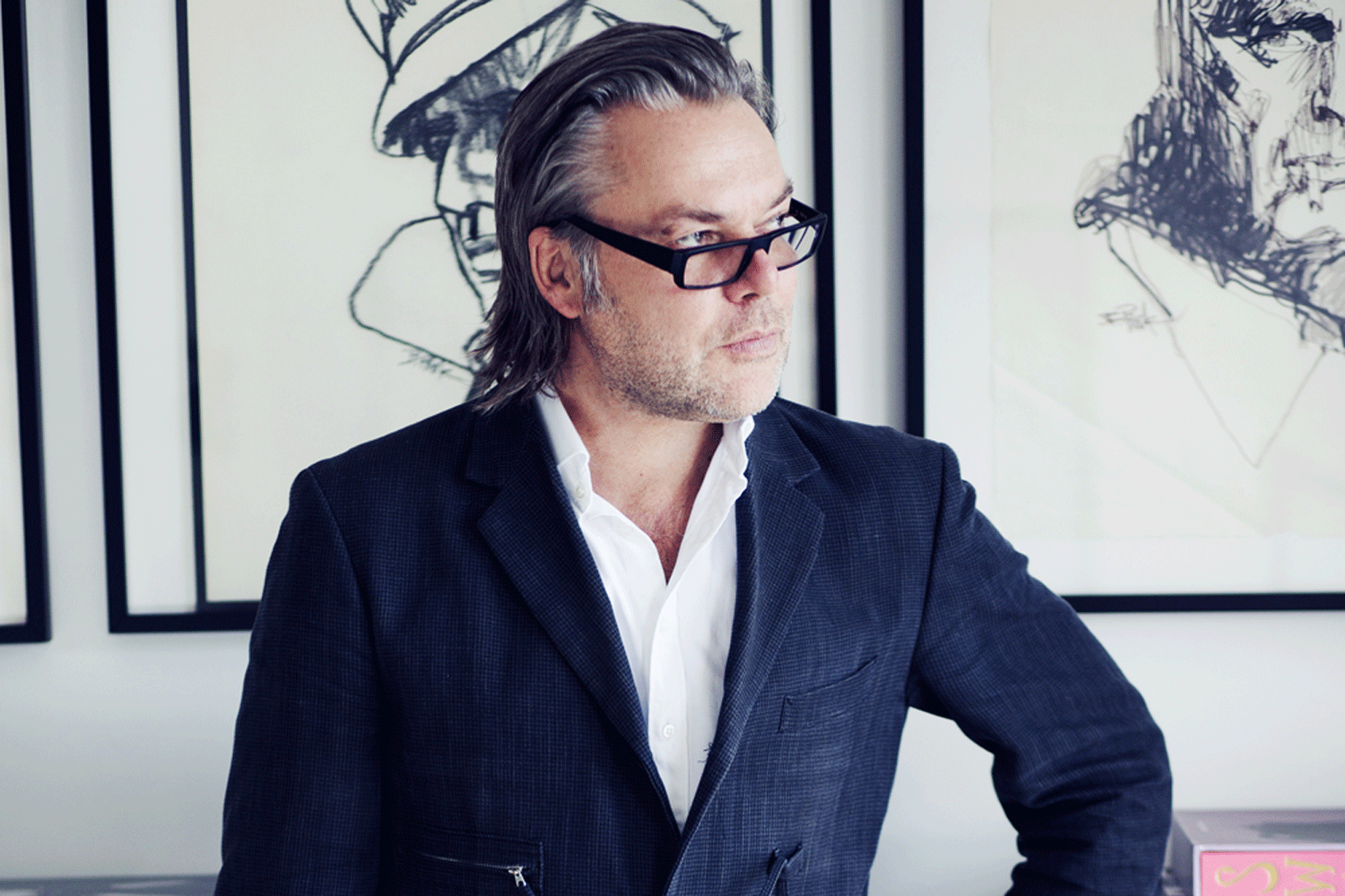 AN86245436david-downton-stu.gif