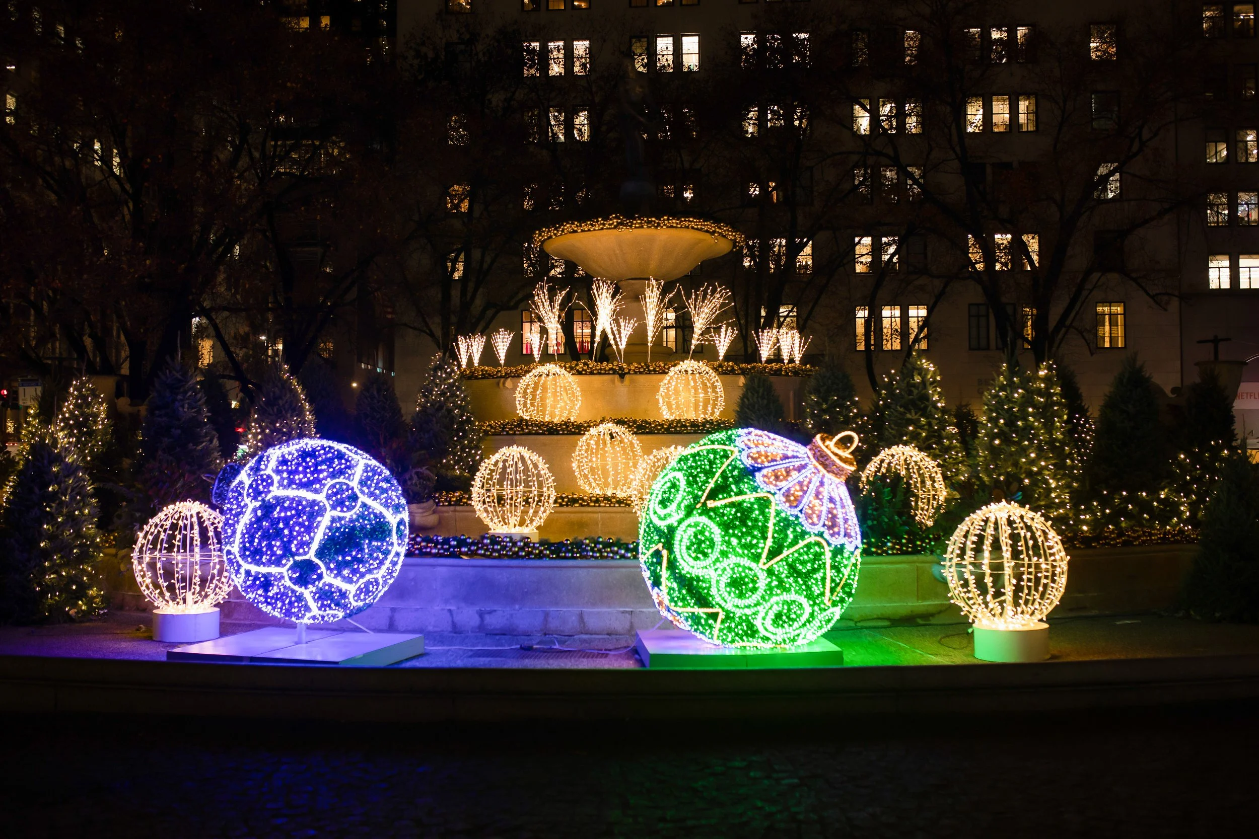 michaelholidaydisplay-103.jpg