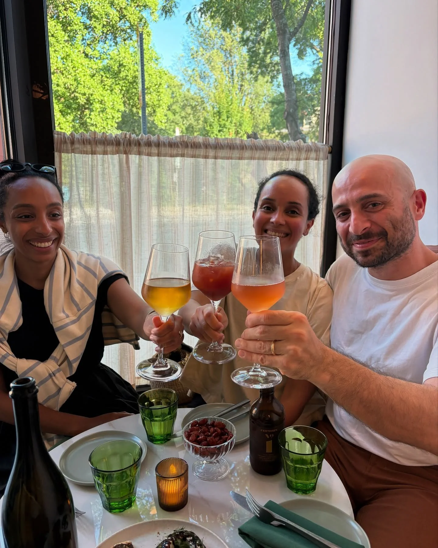 You. Your besties. A glass of wine. Snacks and food to share. 
That golden evening vibe lives here.
Jadu turns into a wine bar every Thurs&ndash;Sun from 3&ndash;9pm. Reservations and Walk-ins welcome, come through 🍷
