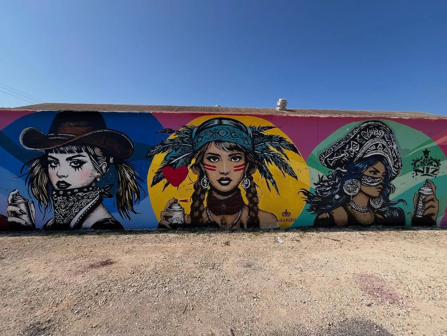 4307 Willow Springs - North Wall : Mural by @elenizzle 

Jazz inspired and colorful! 🎶&hearts;️ Thank you Niz 🙏🏼