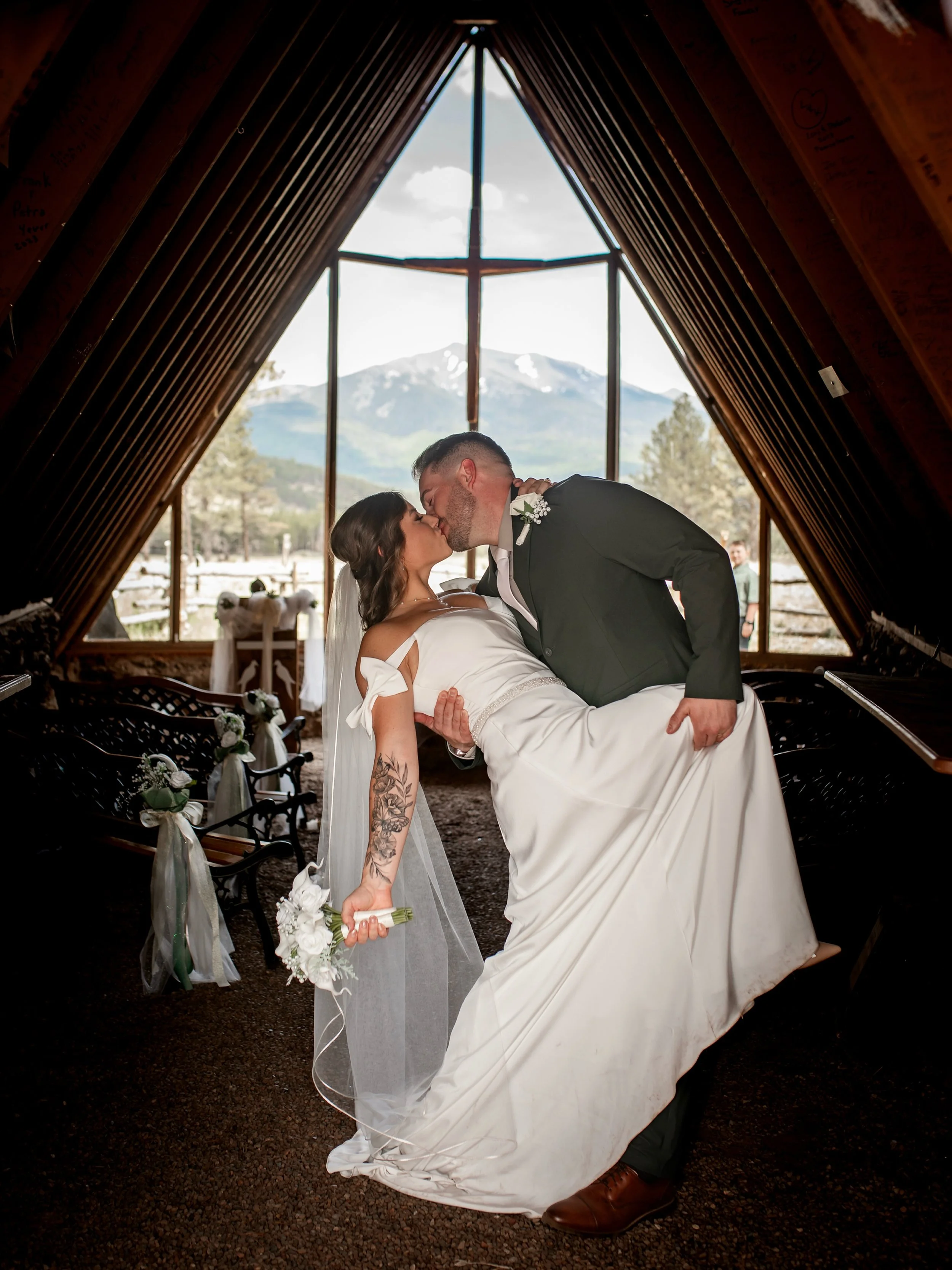 Andrew and Noelle&rsquo;s gorgeous wedding earlier this summer was so special ✨ From the historic Chapel of the Holy Dove and San Francisco Peaks, to the downtown guest house with reception venue and rooftop&hellip; it was such a perfect intimate gat