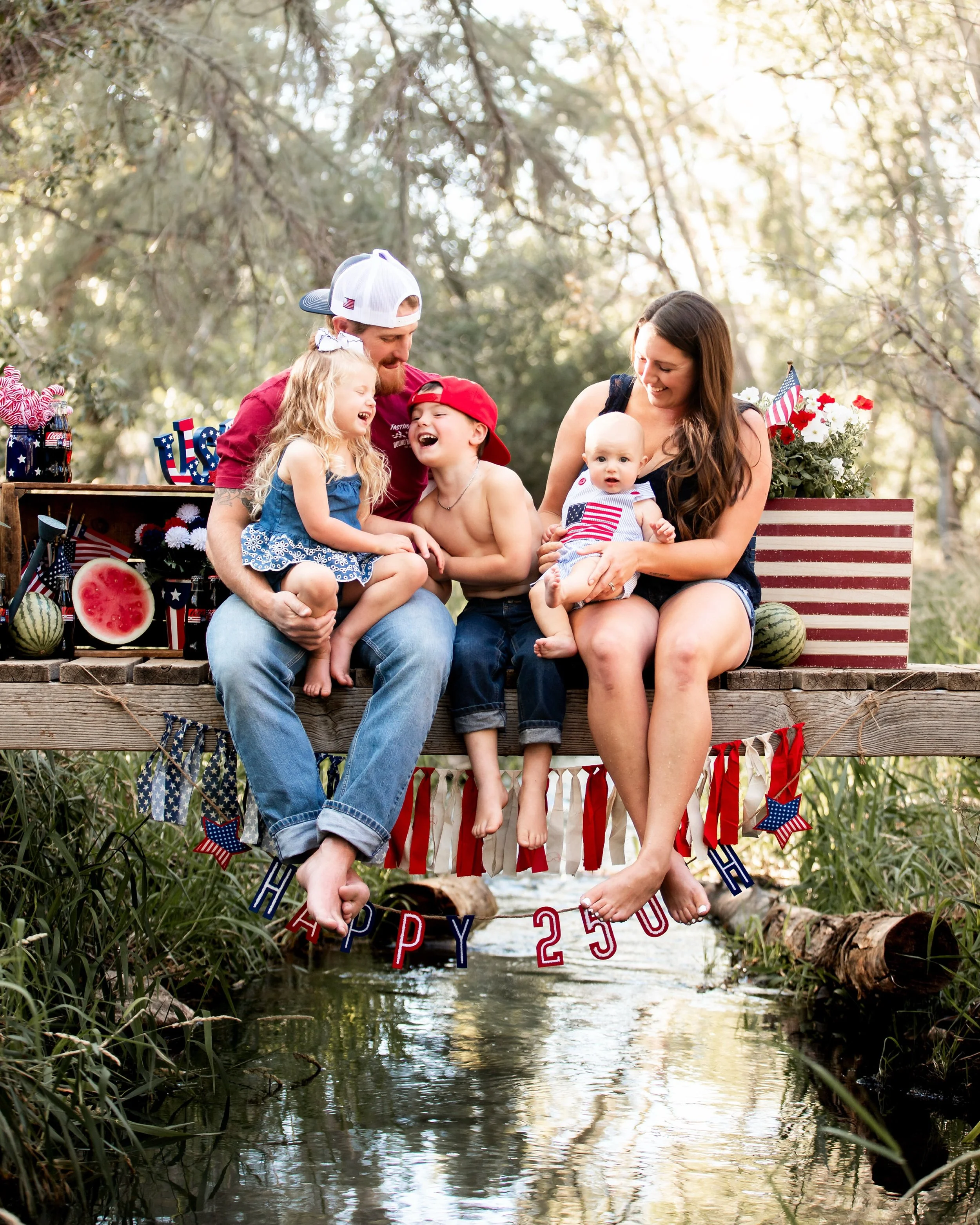 Look at these CUTE giveaway winners! The Swift family kicked off my July 4th creek minis, and boy were they fun ✨ Mom and Dad jumped in for a few family shots, and then scroll to see a peek at our watermelon and popsicle messy good time 🍉💙🇺🇸 The 