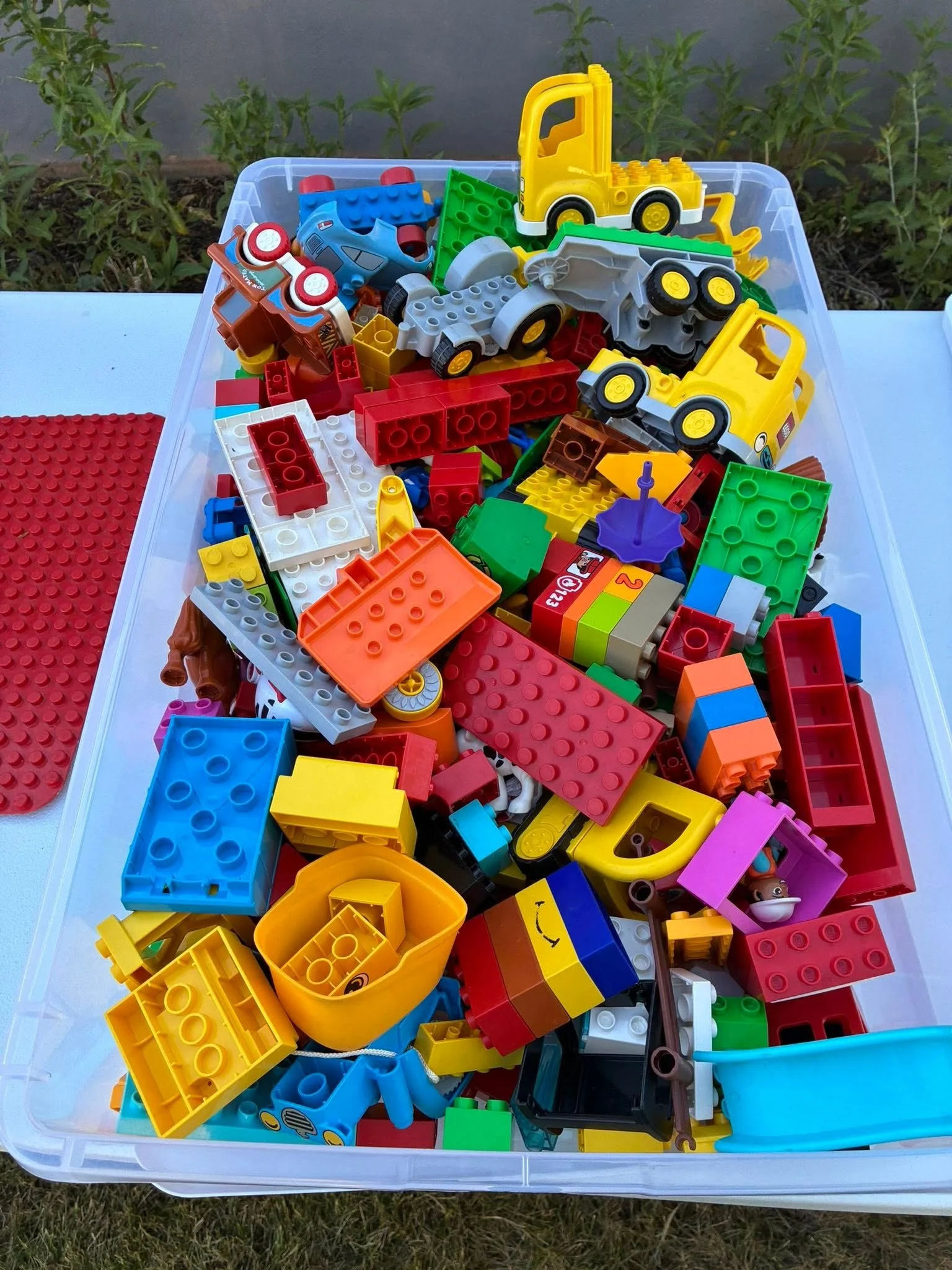 legos.jpg