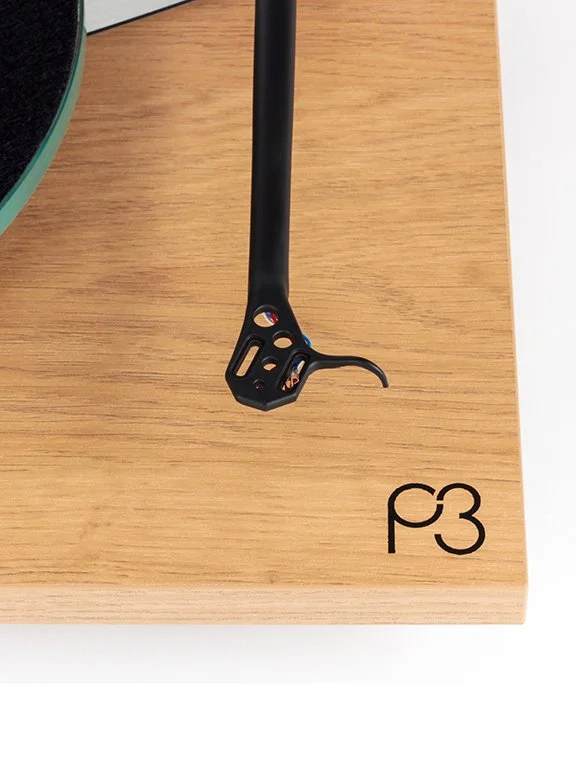 PL3_LightOak_NoCart_TonearmDetail_3229.jpg