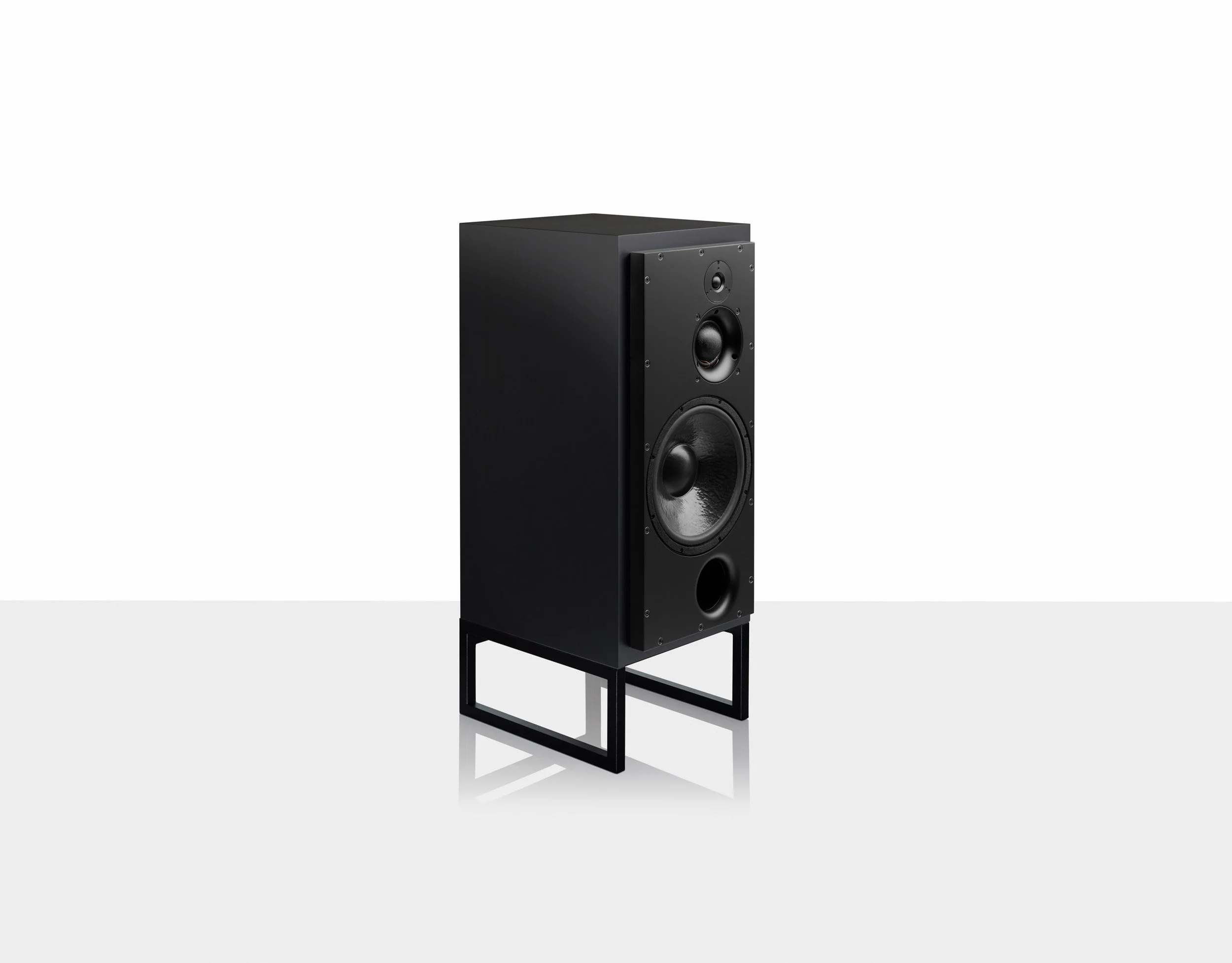 SCM100 Classic Satin Black - Lower Res.jpg