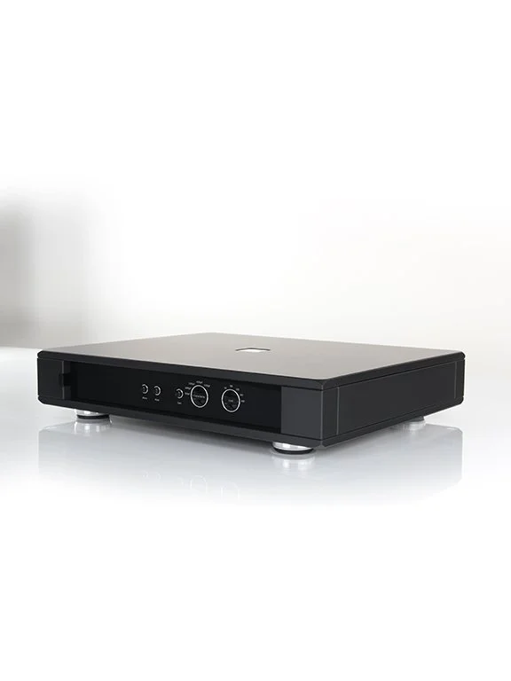 Aura full shot offside.jpg