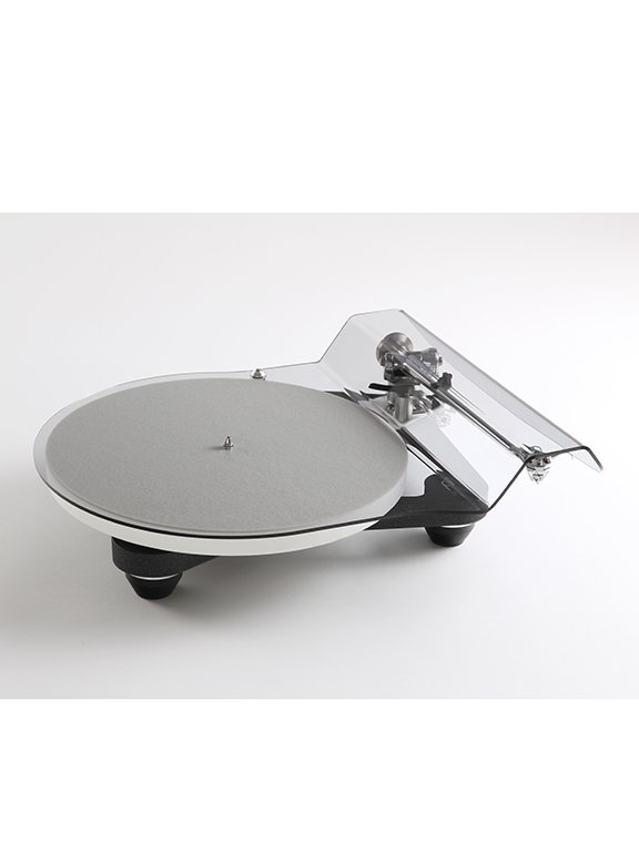 PL10 lid on offside.jpg