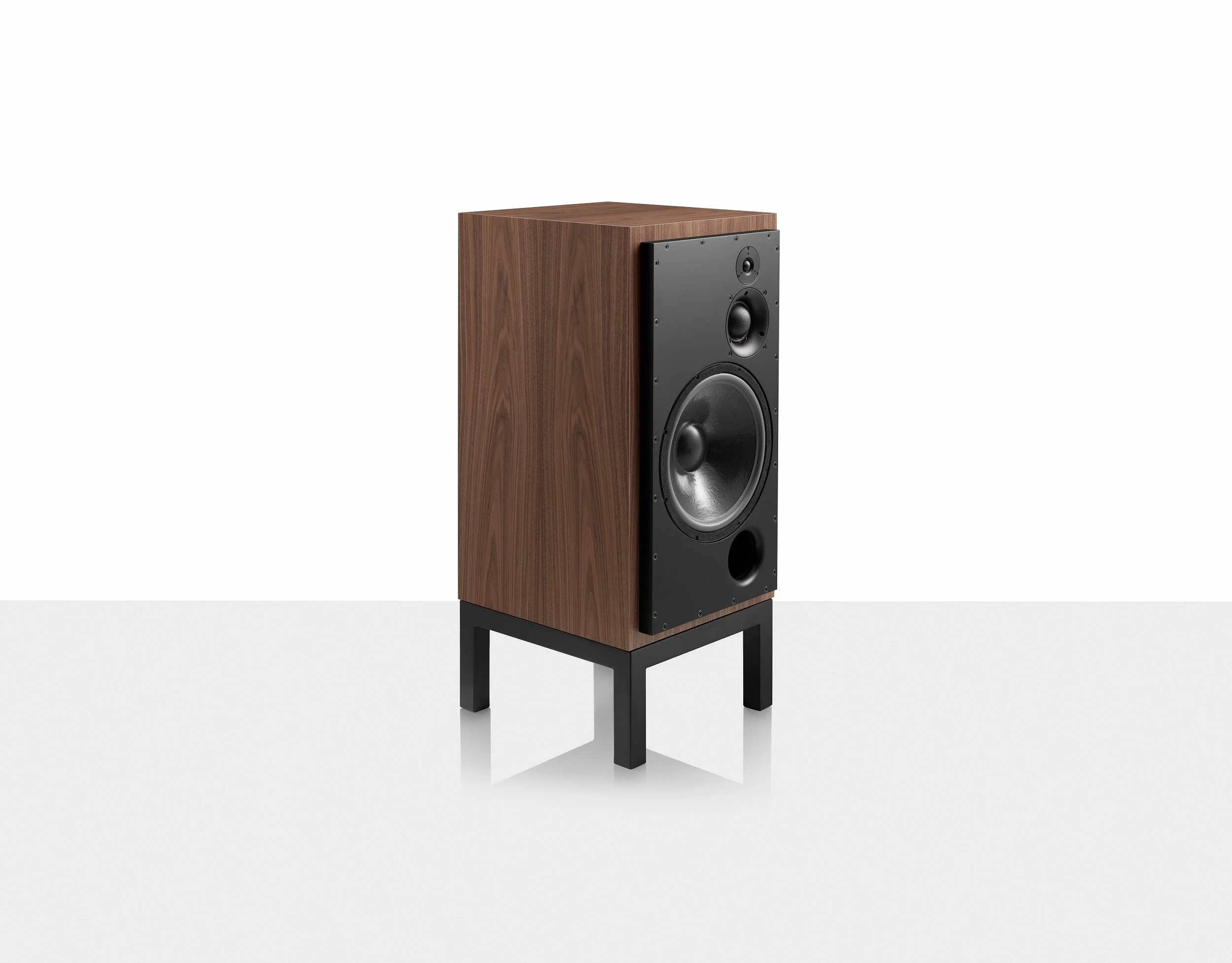 SCM150 Classic Walnut - Low Res.jpg