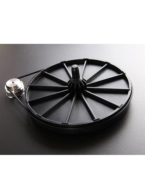 PL1 matt black hub and pulley detail.jpg