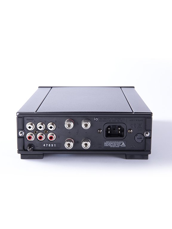 io amp rear panel low level.jpg