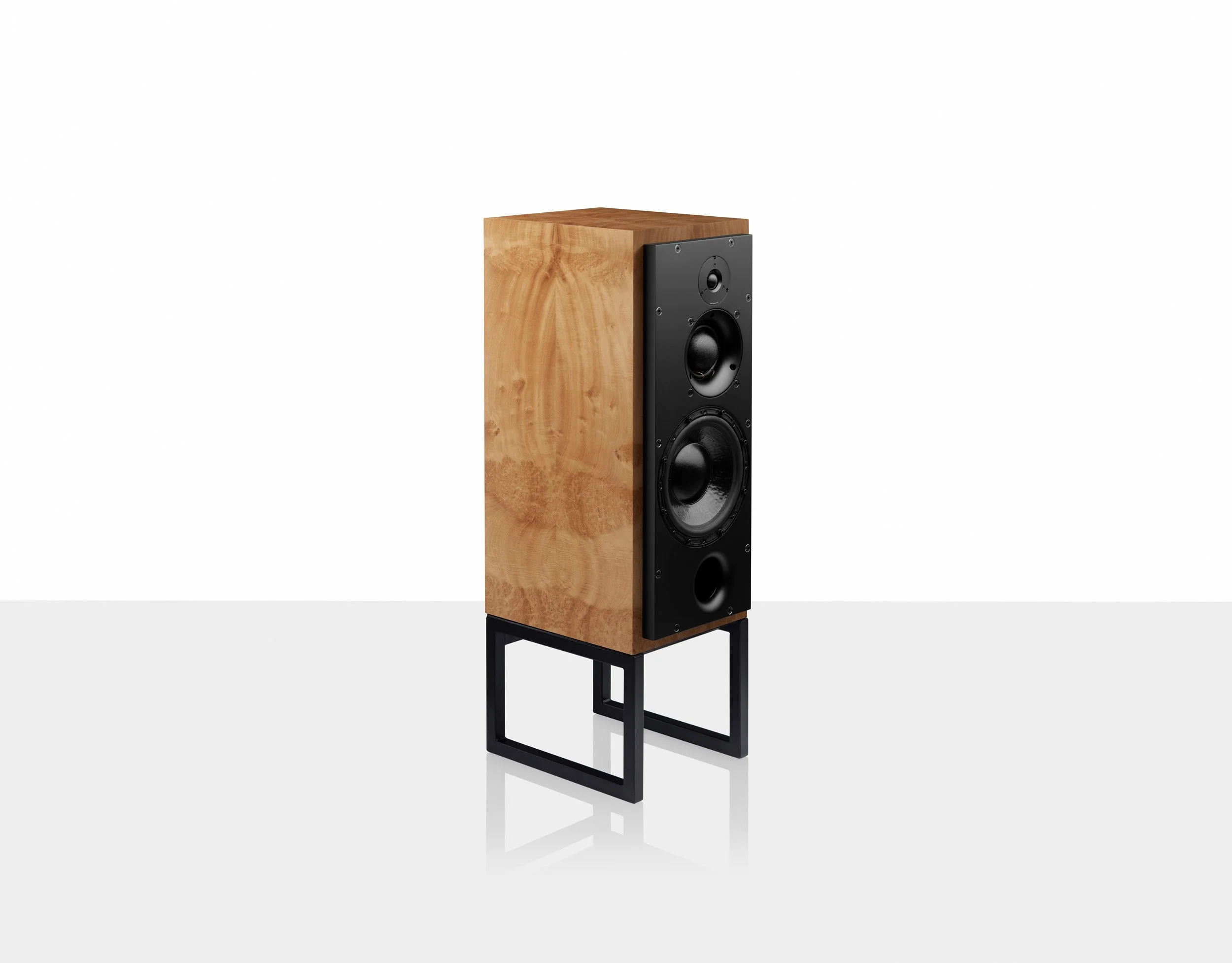 SCM50 Classic Burr Magnolia - Reflection - Low Res.jpg