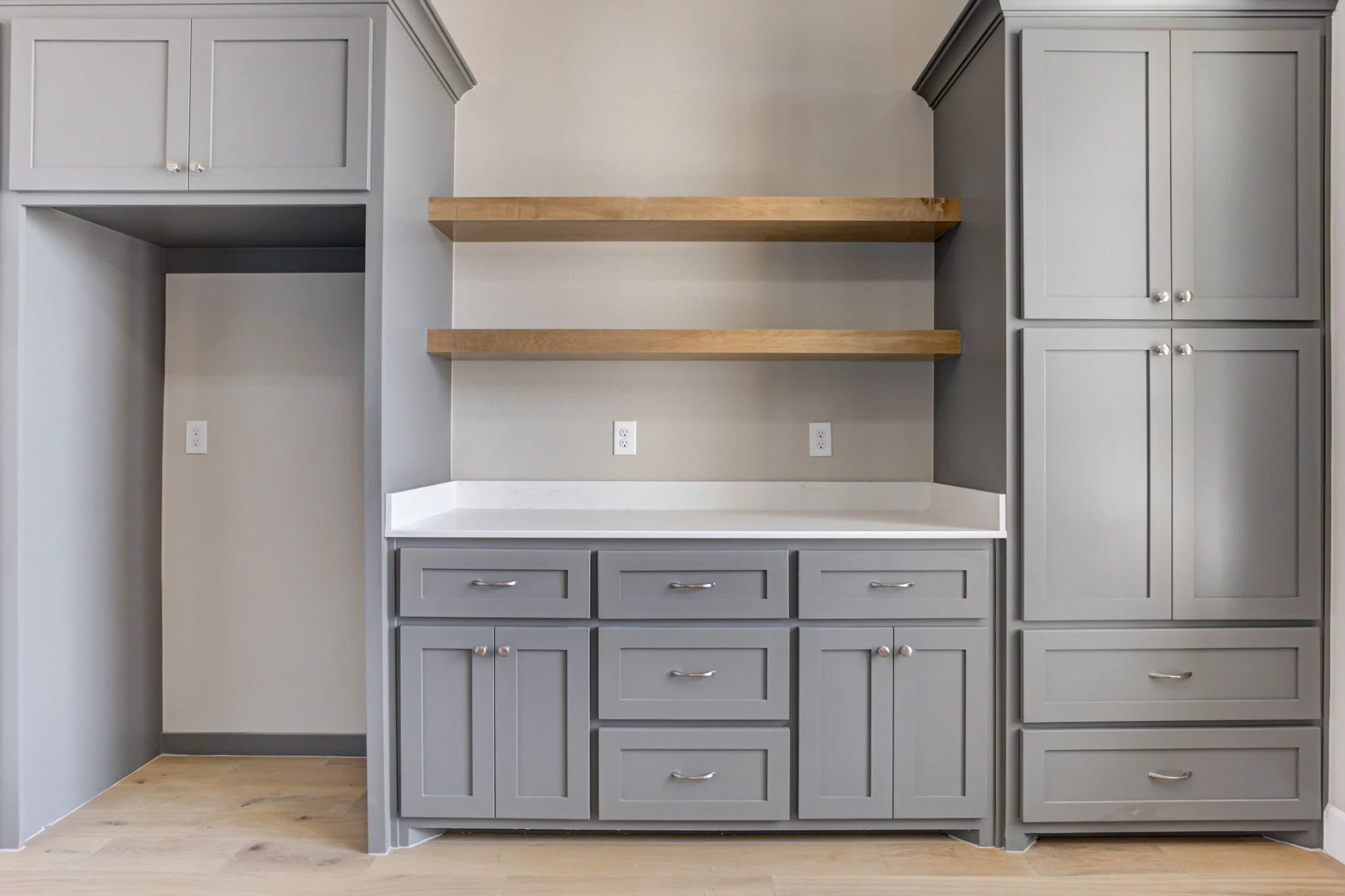 21-web-or-mls-1135 valley view ln-21.jpg