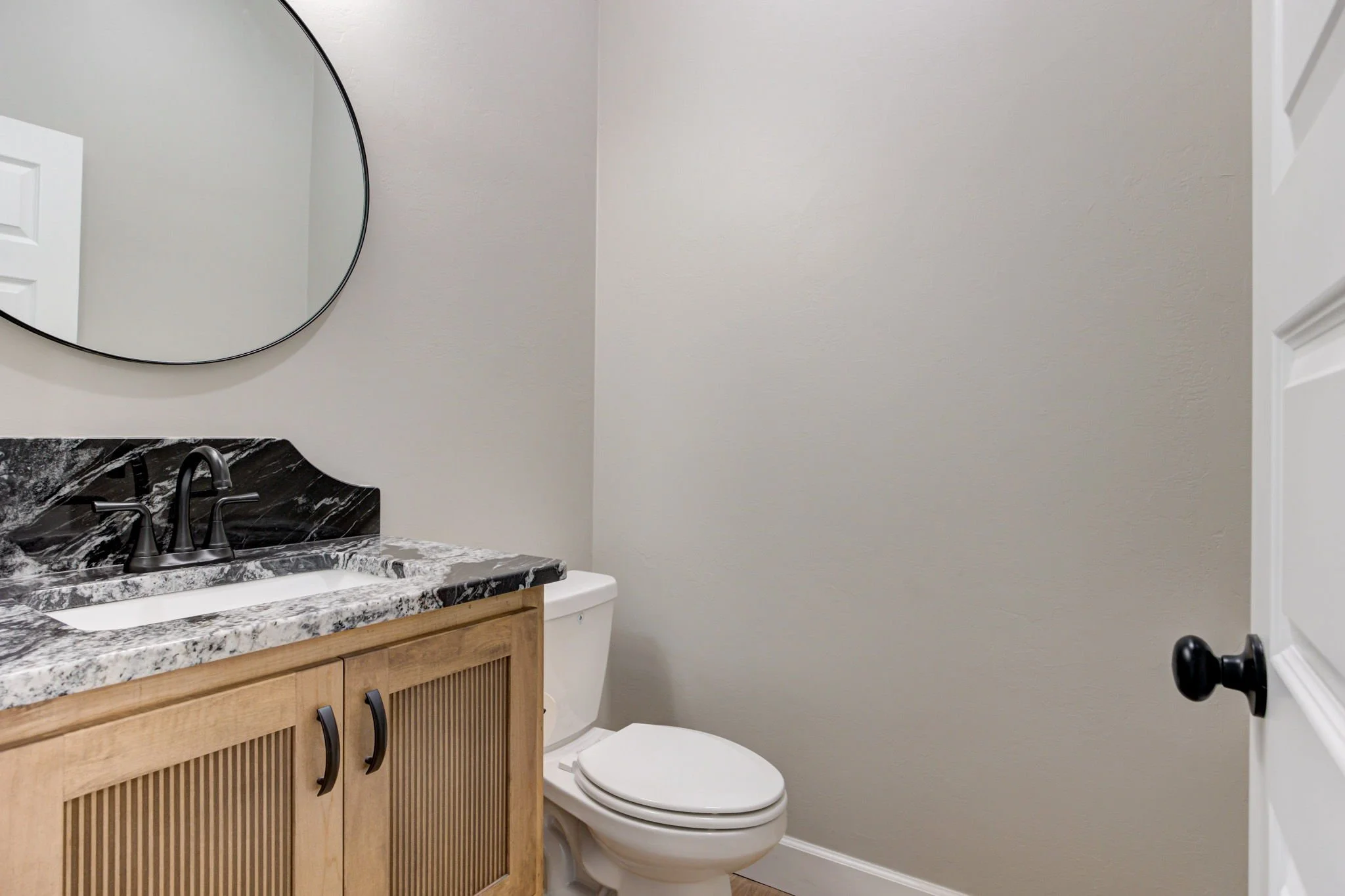 25-web-or-mls-3700 joshua ln-25.jpg