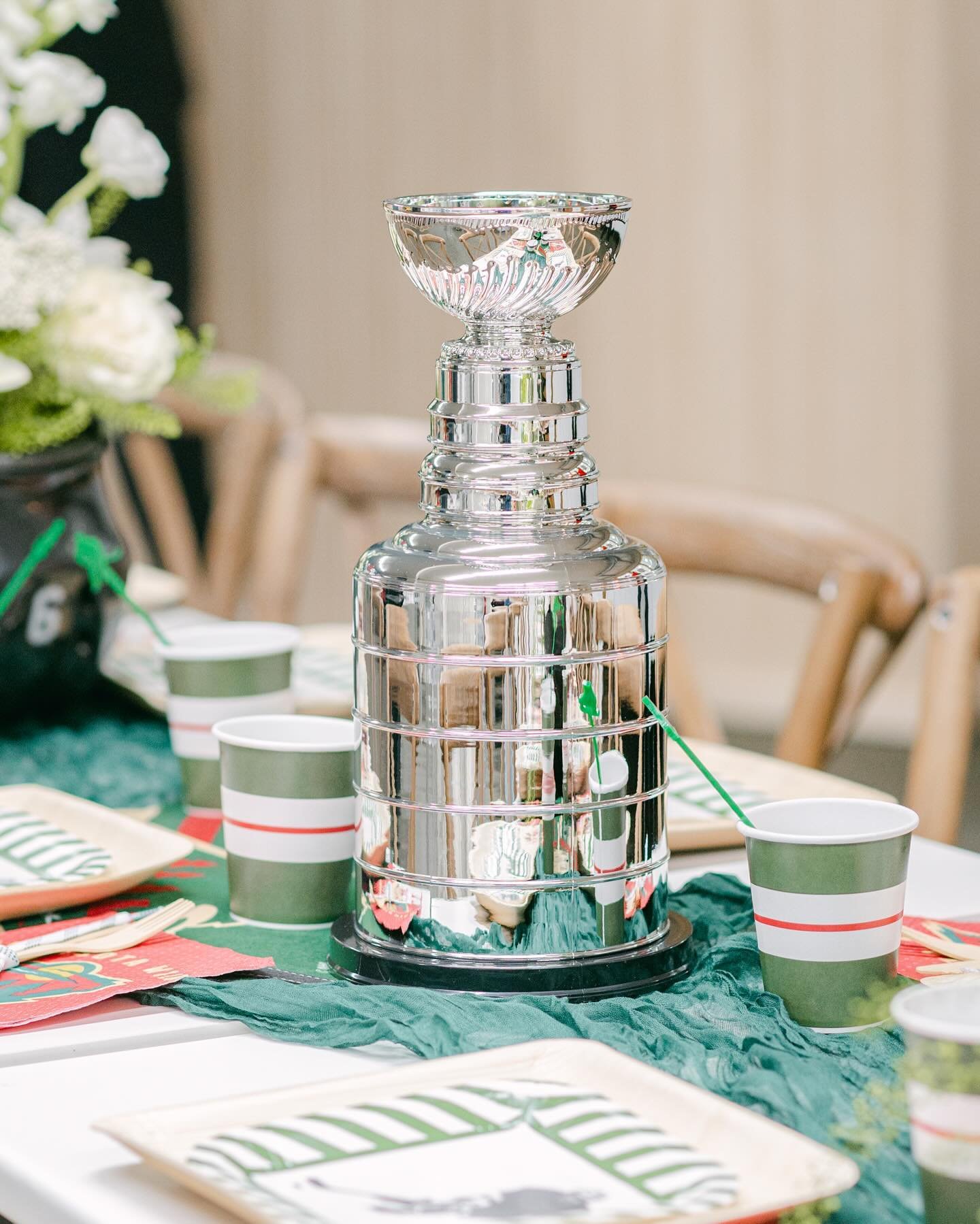 🥅 Cameron&rsquo;s Hat Trick Birthday pt 2 🥅

Design, Floral &amp; Decor @northern_urbanity_events 
Photograpy @lollipopmedia_mn 
Ball pit @cielorentals 
Kids table scape @jennarushevents 
Hockey puck engraving @sunrisemillwork 
Graphics @avis.mary.