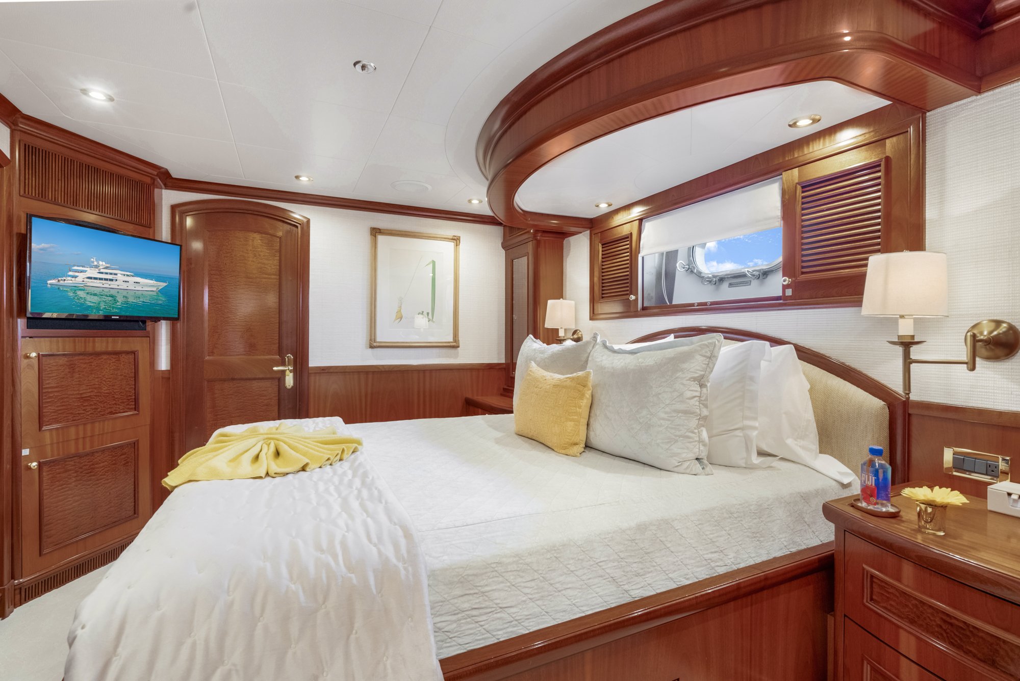 Yacht Miss Stephanie_New Edit_Int and Ext_Low Res_050.jpg