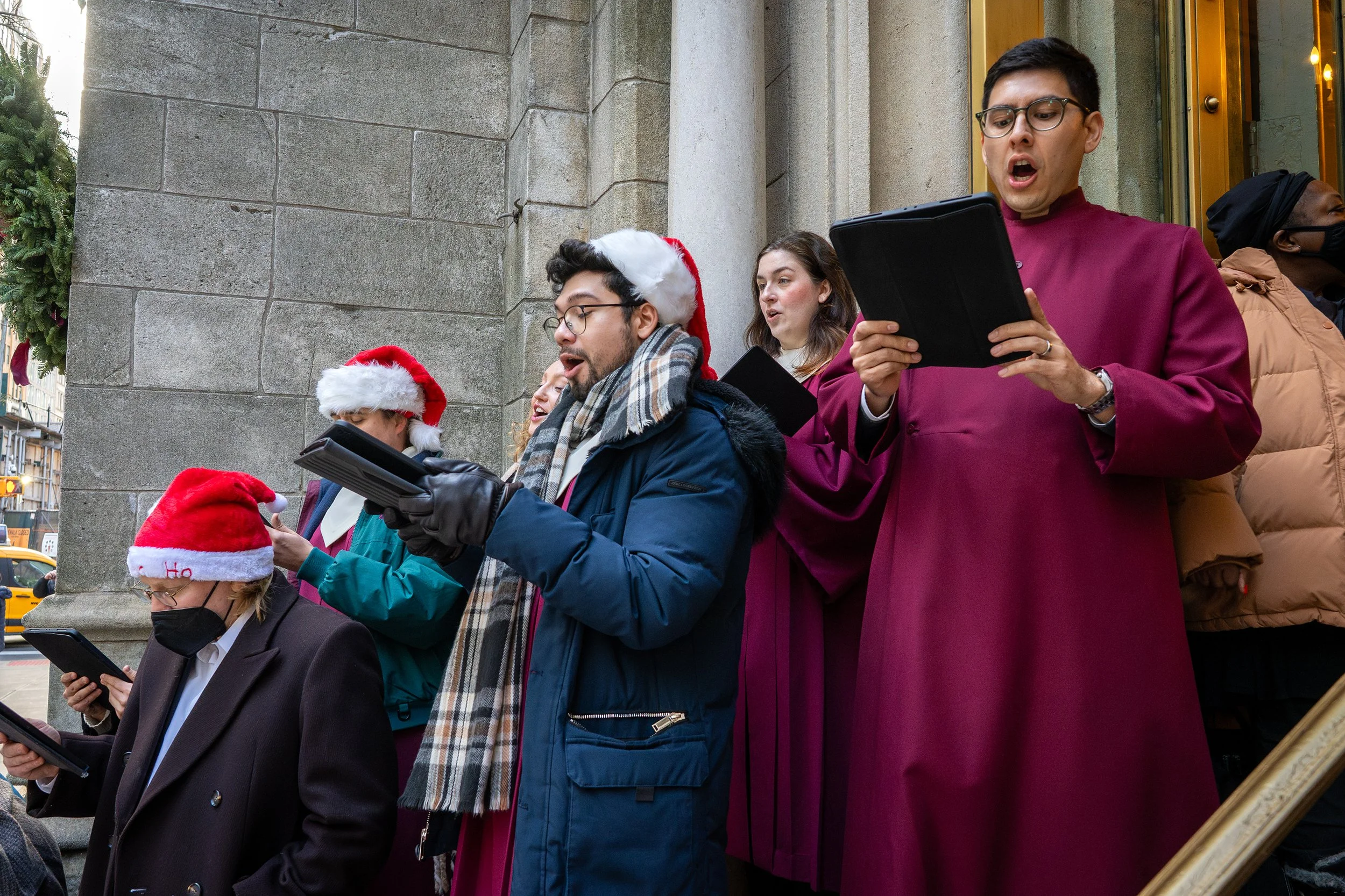 CAROLING2025_011.jpg