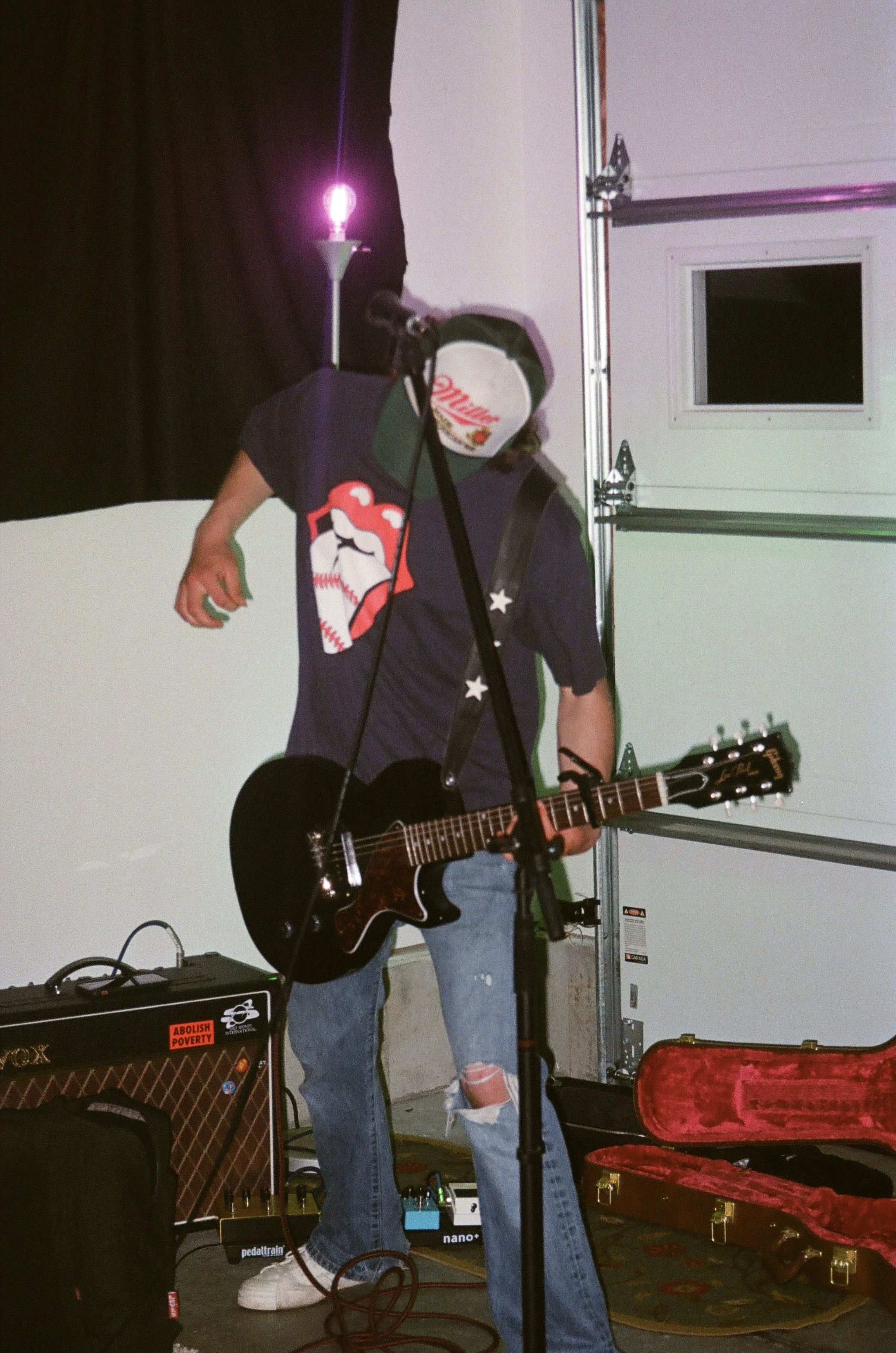 twothousands @ Pastor's: 04/19/25