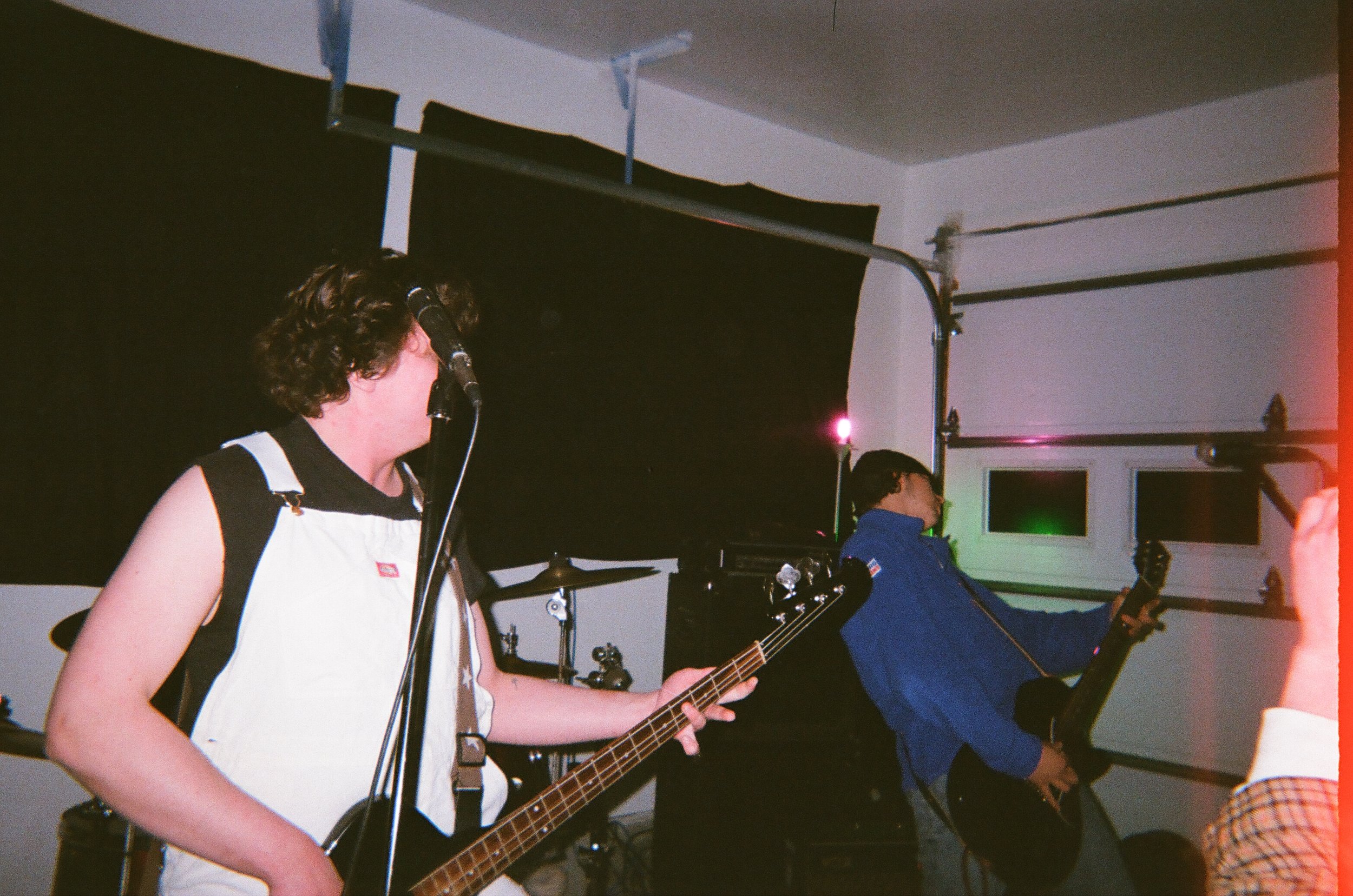 twothousands @ Pastor's: 04/12/25