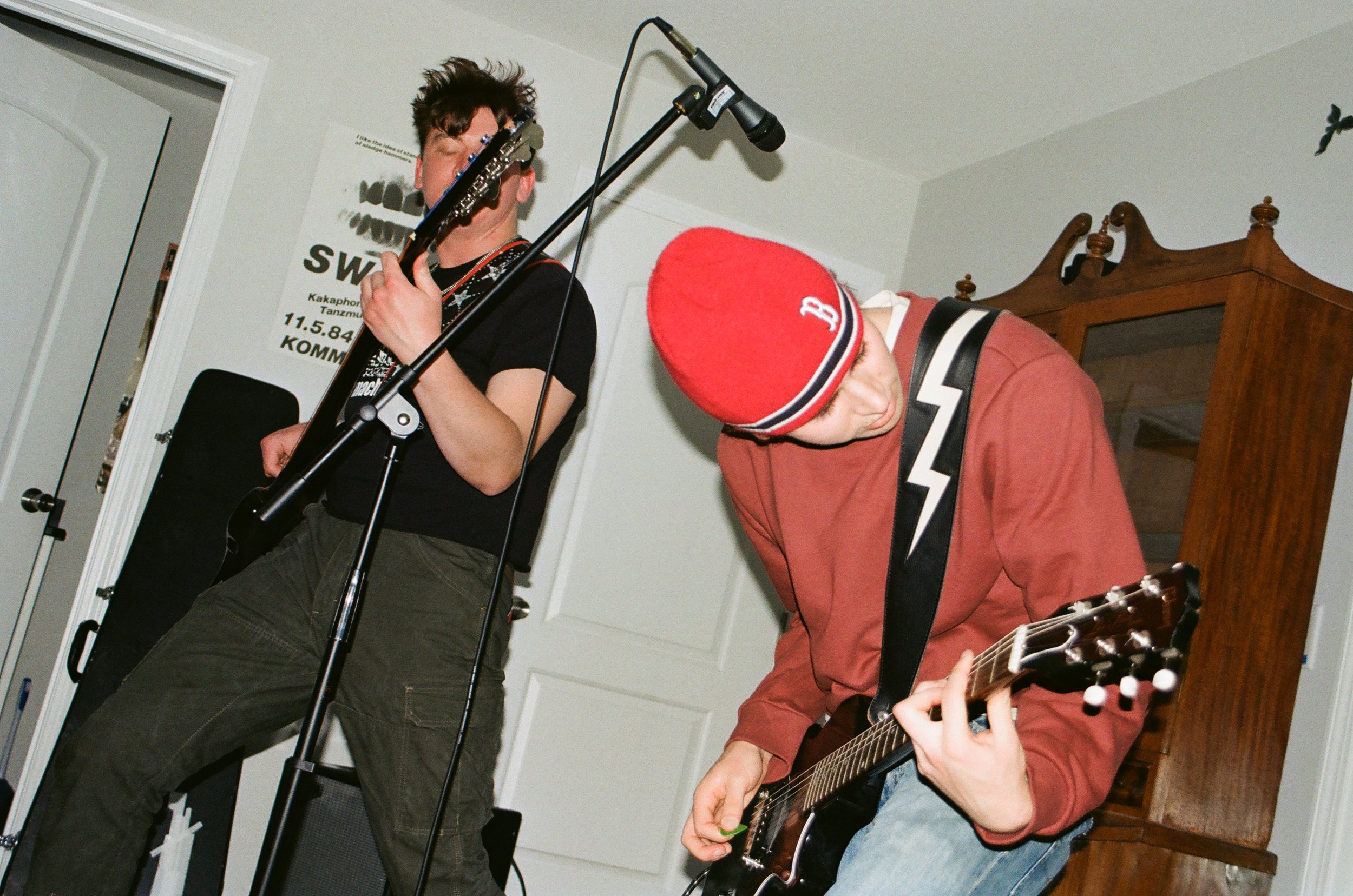 twothousands @ Pastor's NYE: 12/31/25