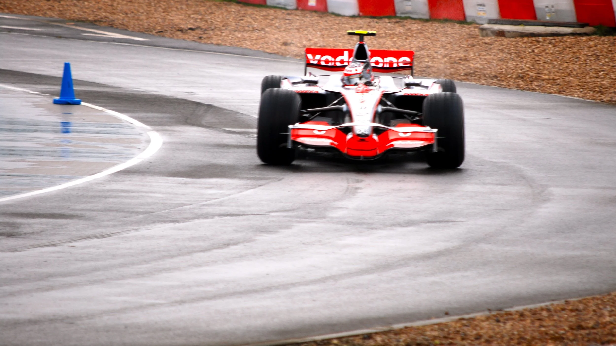 McLaren Mercedes MP4-23 Formula One Car.
Image Credit: John Willis (CC BY 2.0)