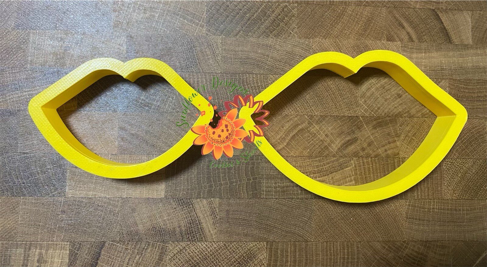 Kisses "Lips" Cookie Cutter
