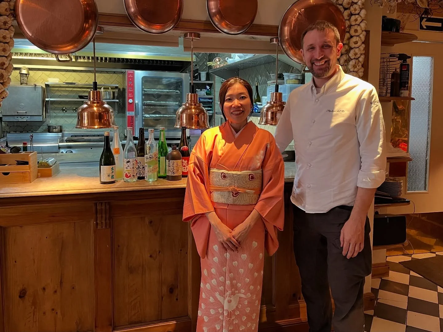 Una experiencia sensorial de sake y cocina francesa en Le Bistroman @lebistroman_atelier 
Junto con el chef Stéphane @stephanedrb , elegimos cada maridaje con mucho cariño, buscando ese punto mágico donde Japón y Francia