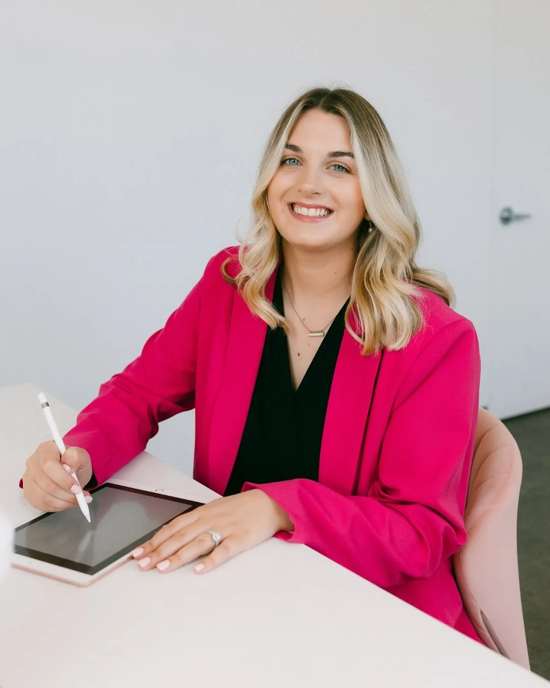 Happy Birthday to our Design Director, @kiraleannecreative 🎨🖊️ 💻  Lucky to have your creativity on our team for all of our design needs.