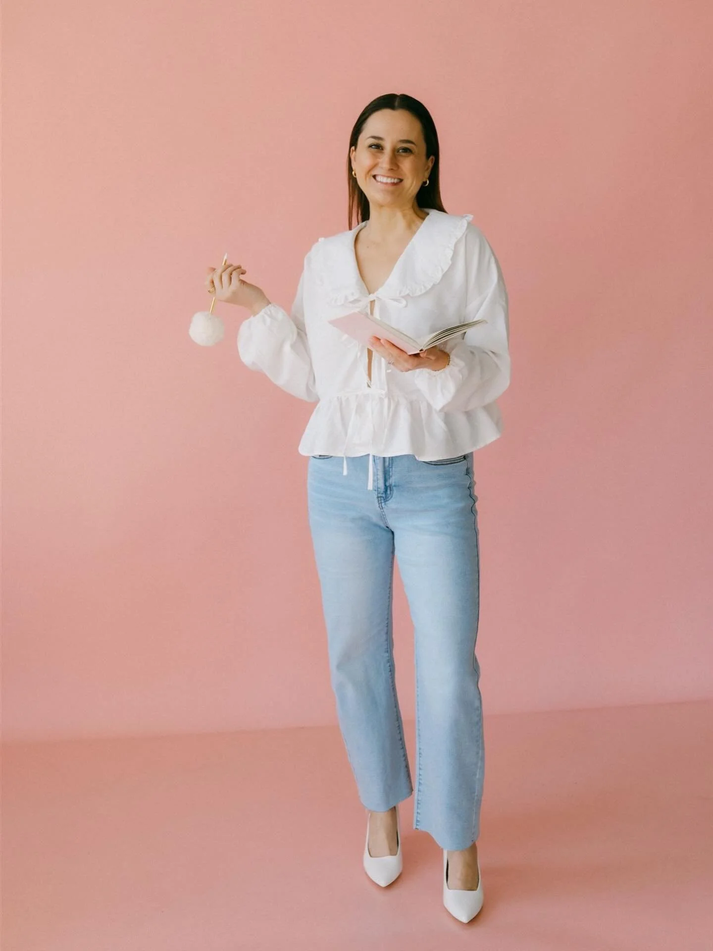 Happiest birthday to KES VP of Marketing, @annmaddenmarketing 💕💐 Ann brings big picture thinking and attention to detail to our team whether it&rsquo;s overseeing a client event to new client launches. We&rsquo;re so lucky to have your marketing mi