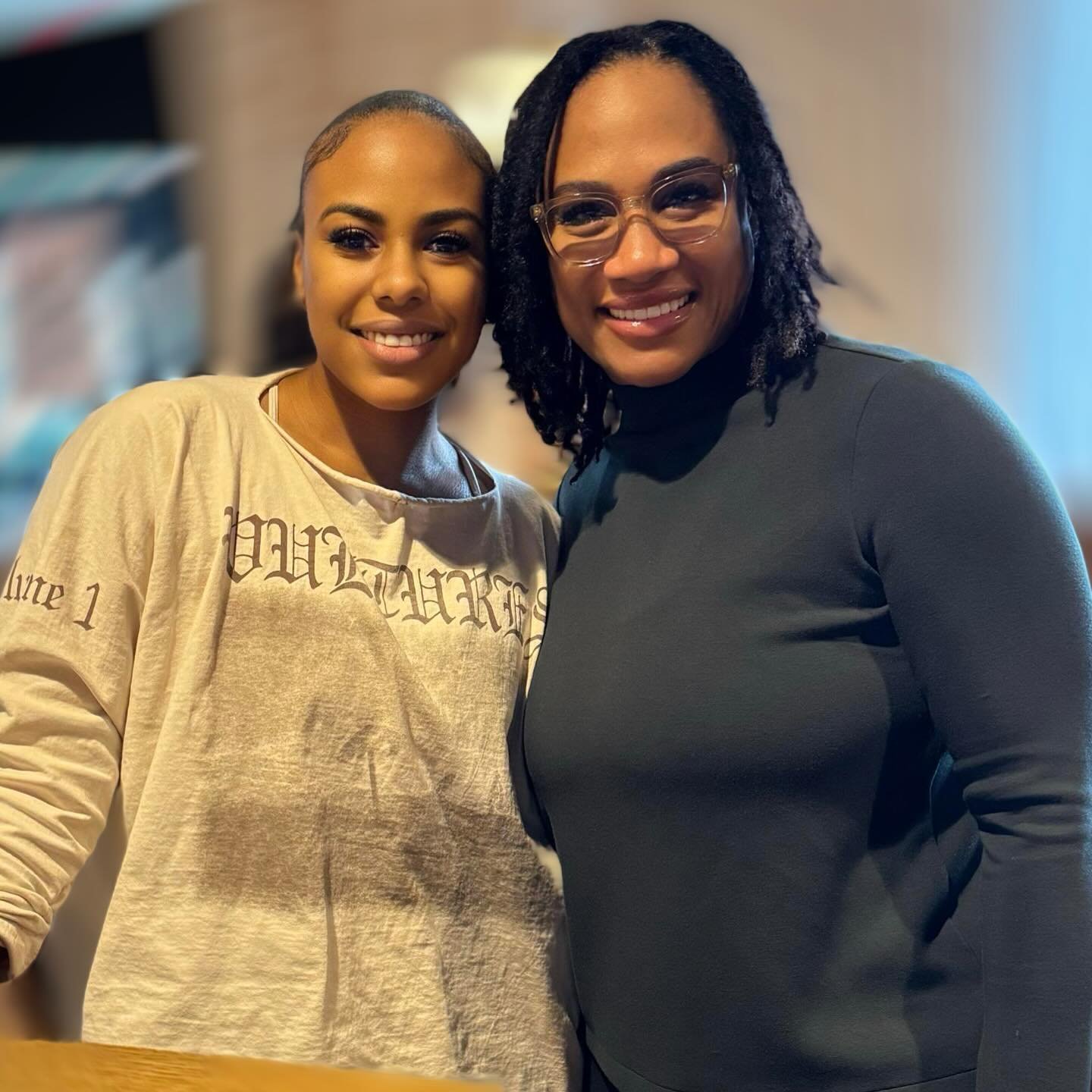 From Survivor to Next Level Energy: A Powerful Message on Taking Up Space

One of the best surprises of my time at UConn was running into Chanelle Howell from Survivor Season 42&mdash;not just once, but twice! 

🙌🏾✨ She spoke at UConn last night on