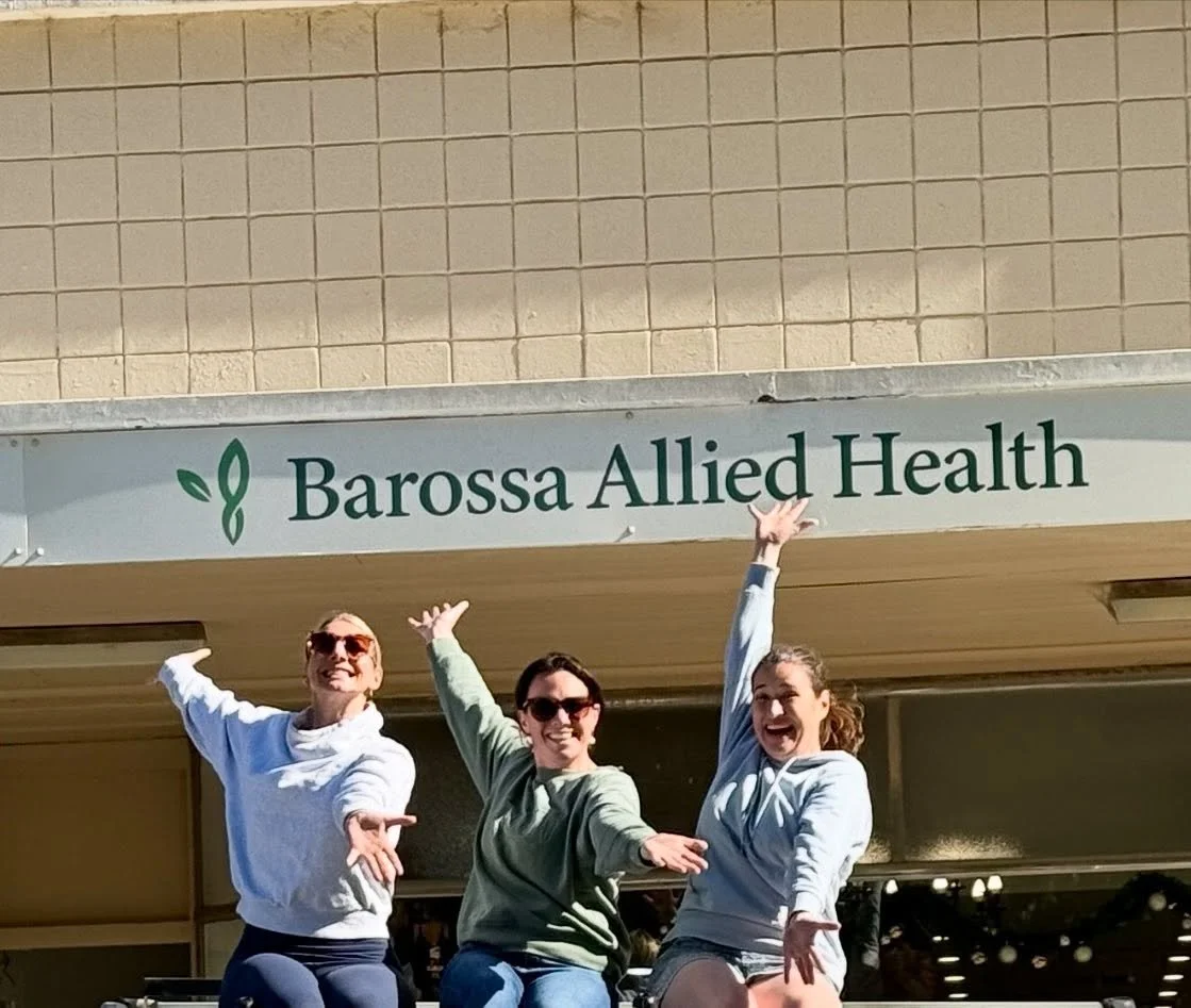 That time Cait, Ellen and I clearly worked really hard installing the clinic signage 

Shoutout to the helpers 😉🙌🏻

#barossaalliedhealth #podiatry #physiotherapy #angaston #localbusiness #barossavalley