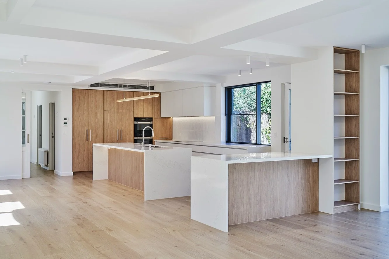 Great architecture is always a team effort, and it starts well before work begins on site.
Behind every well-executed home is a group of specialists — structural engineers, energy assessors, building surveyors, and other consultants — al
