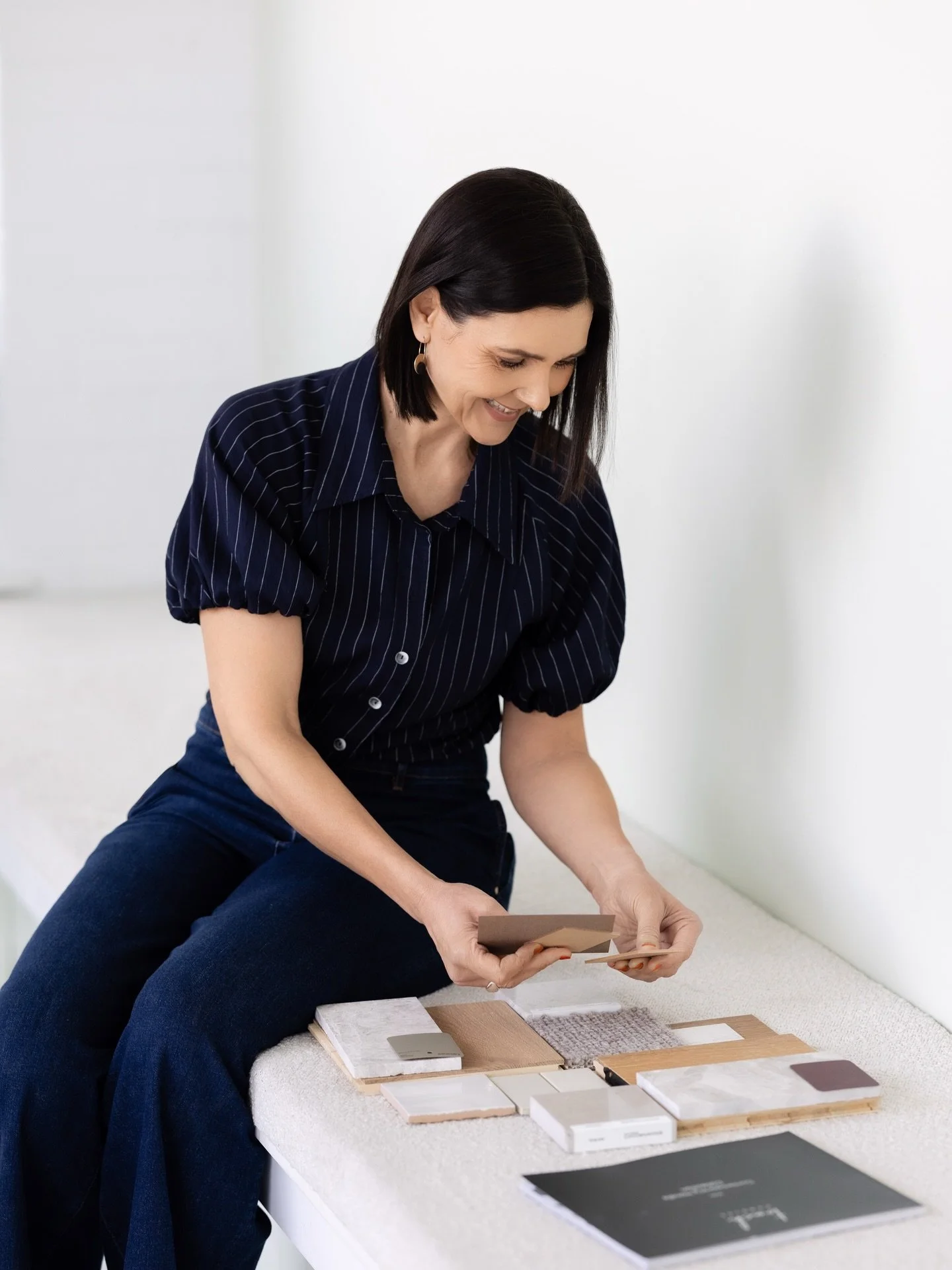 One of the most important (and underestimated) parts of any renovation is material selection. 
These choices will become the backdrop to your everyday life:
✔️The timber you walk on each morning.
✔️The stone you lean on while making coffee.
✔️The ti