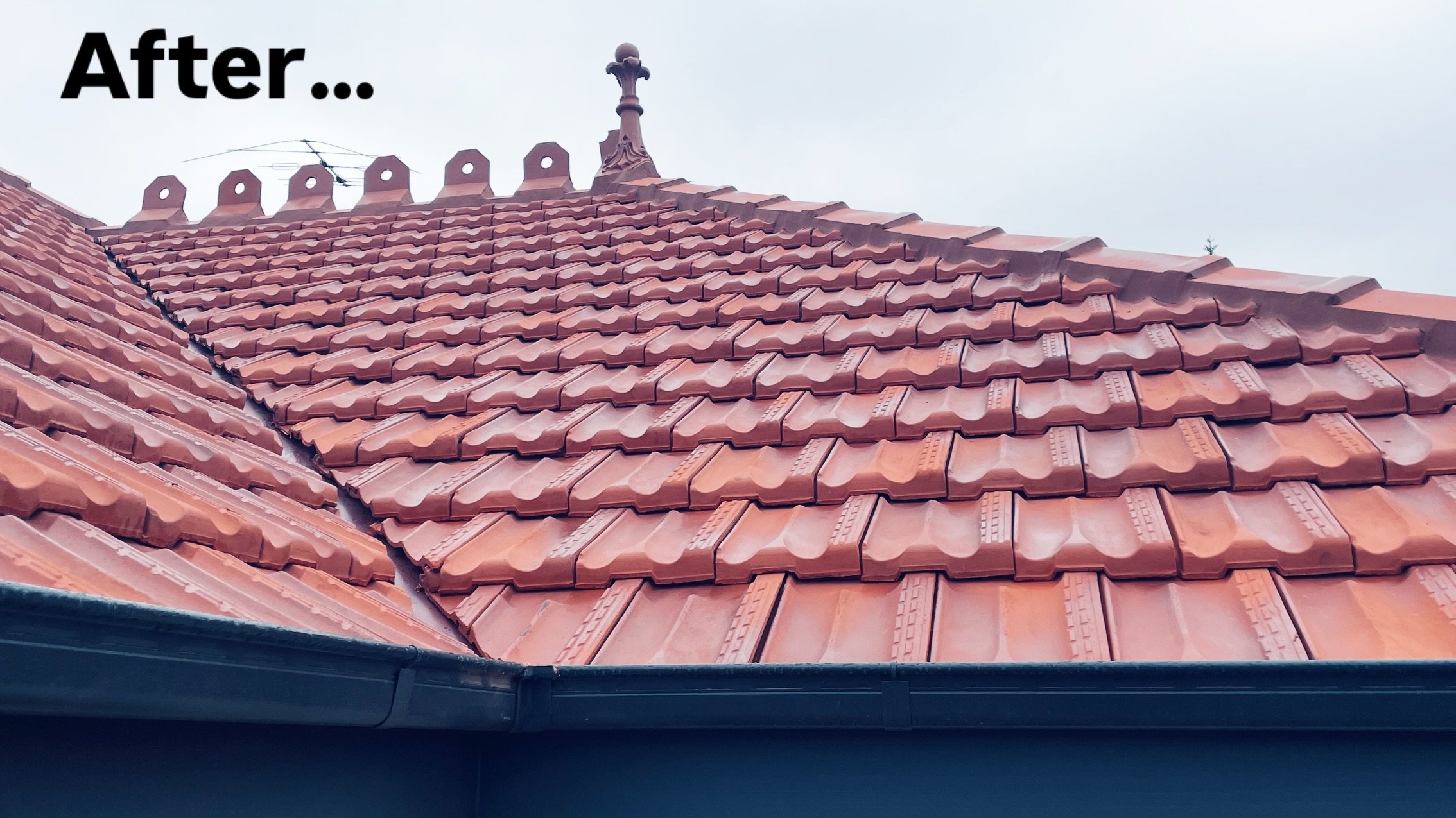 Restoring a terracotta tiled roof on a period home requires experience and craftsmanship to achieve results as stunning as this! 

New tiles from @csrmonier with original finials and crested ridge tiles pressure washed and restored to immaculate cond
