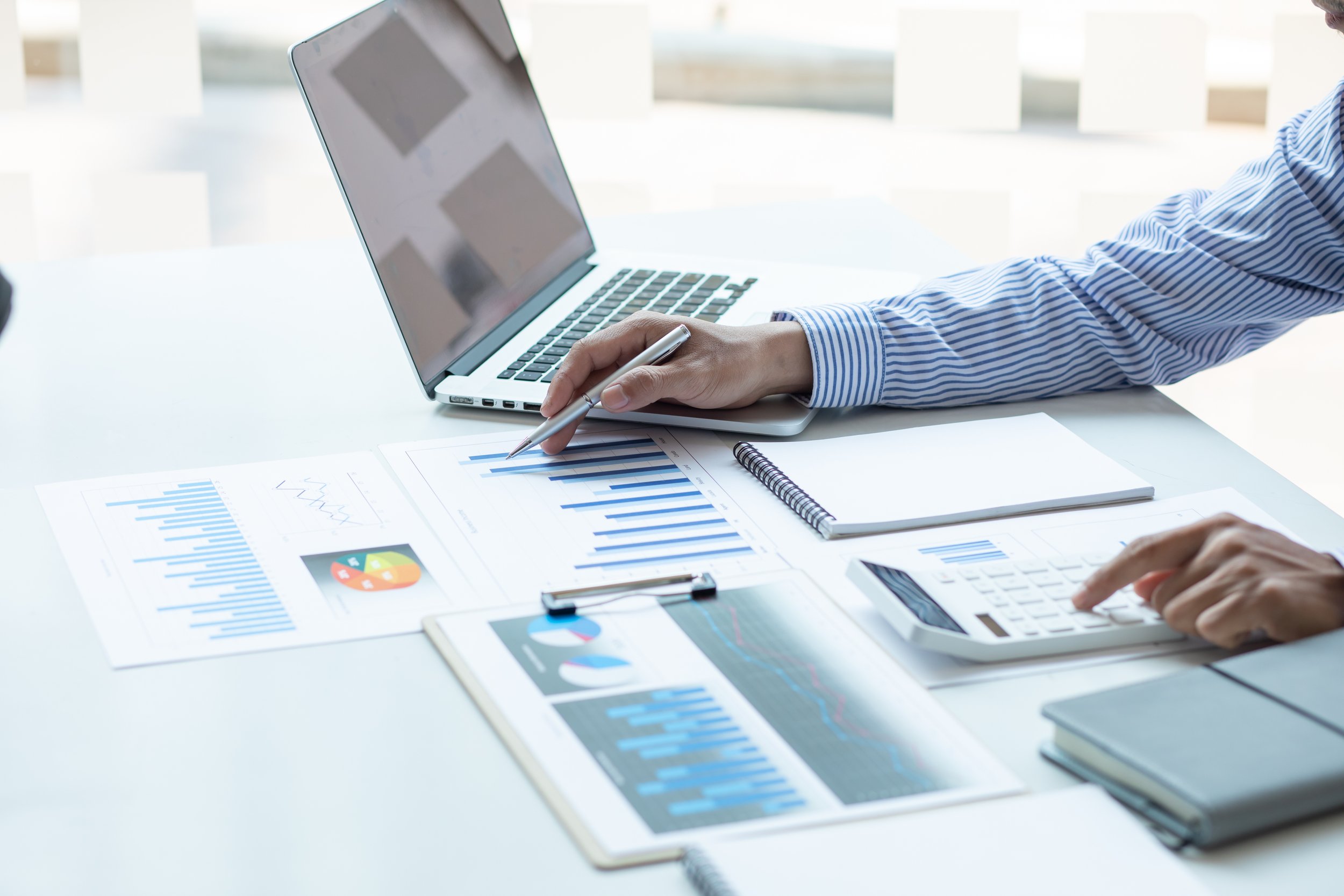 Navigating Success: The Crucial Role of Founders in Month-End Financial Reviews