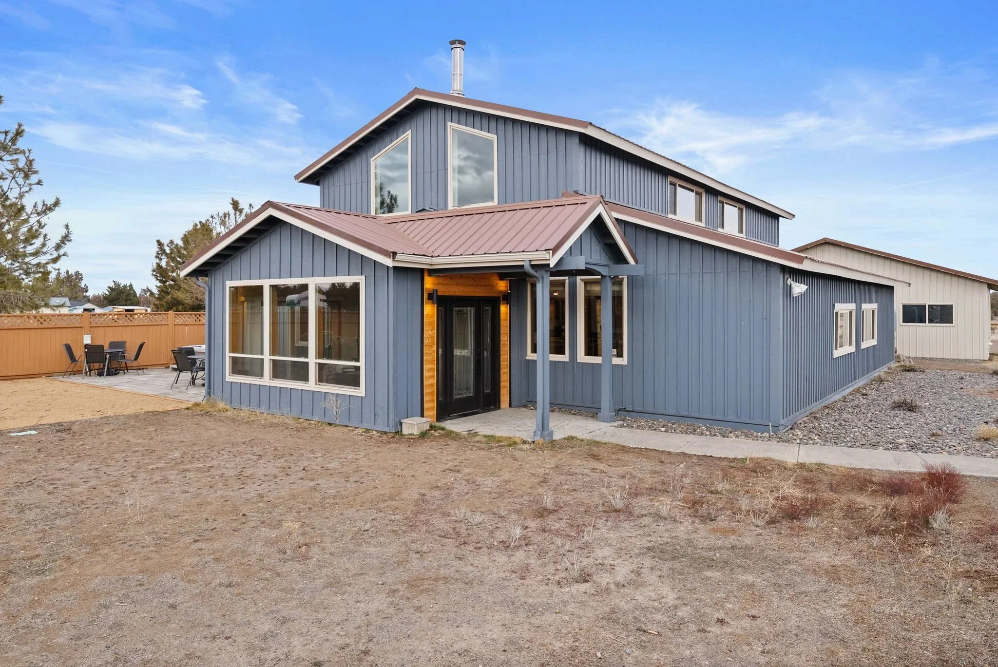 Image showing angled picture of the front of Six Mountain View in Sisters, Oregon